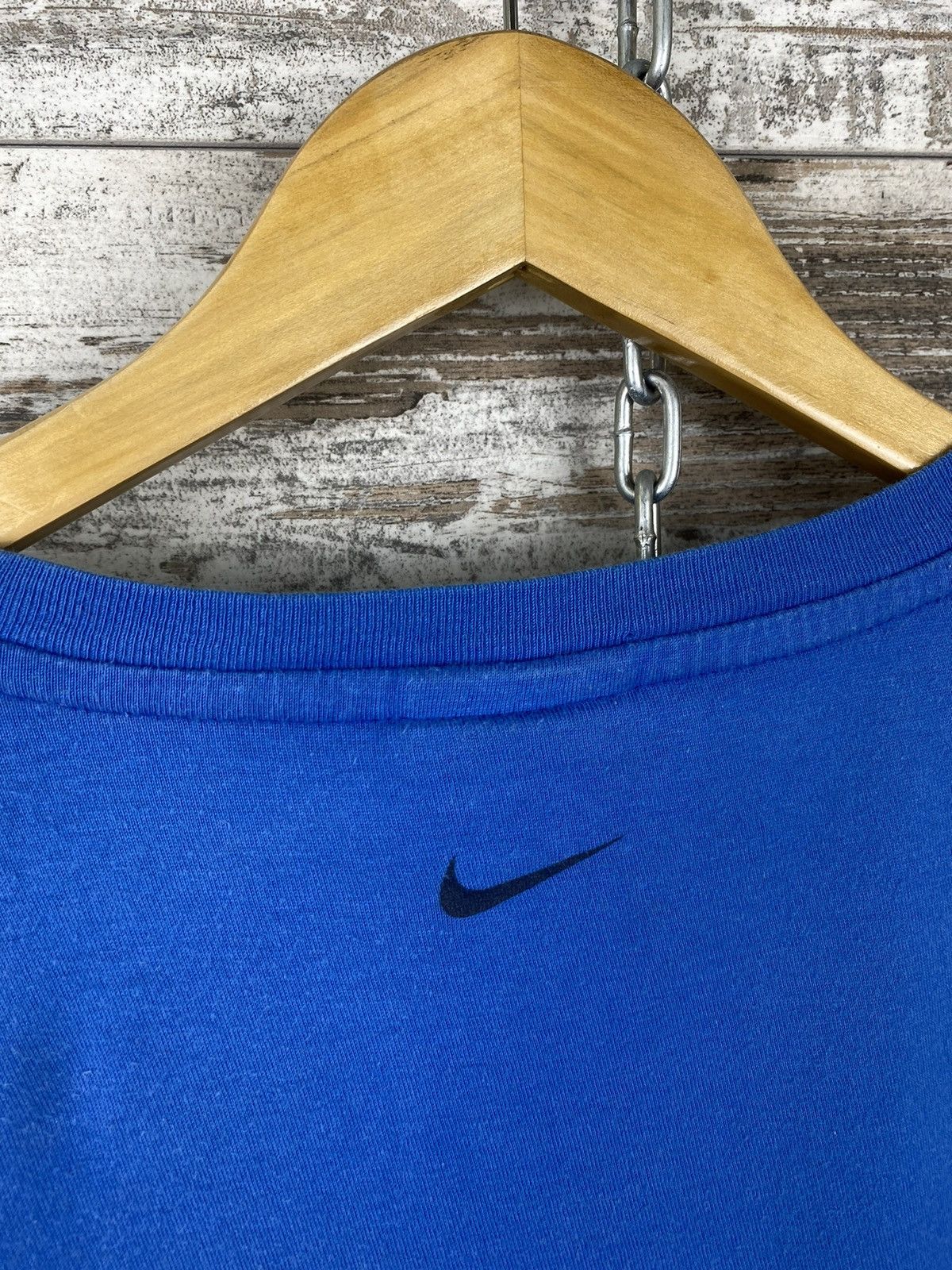 Nike Mens Vintage Nike centre swoosh T Shirt rare y2k tee drill Size US XL / EU 56 / 4 - 13 Thumbnail
