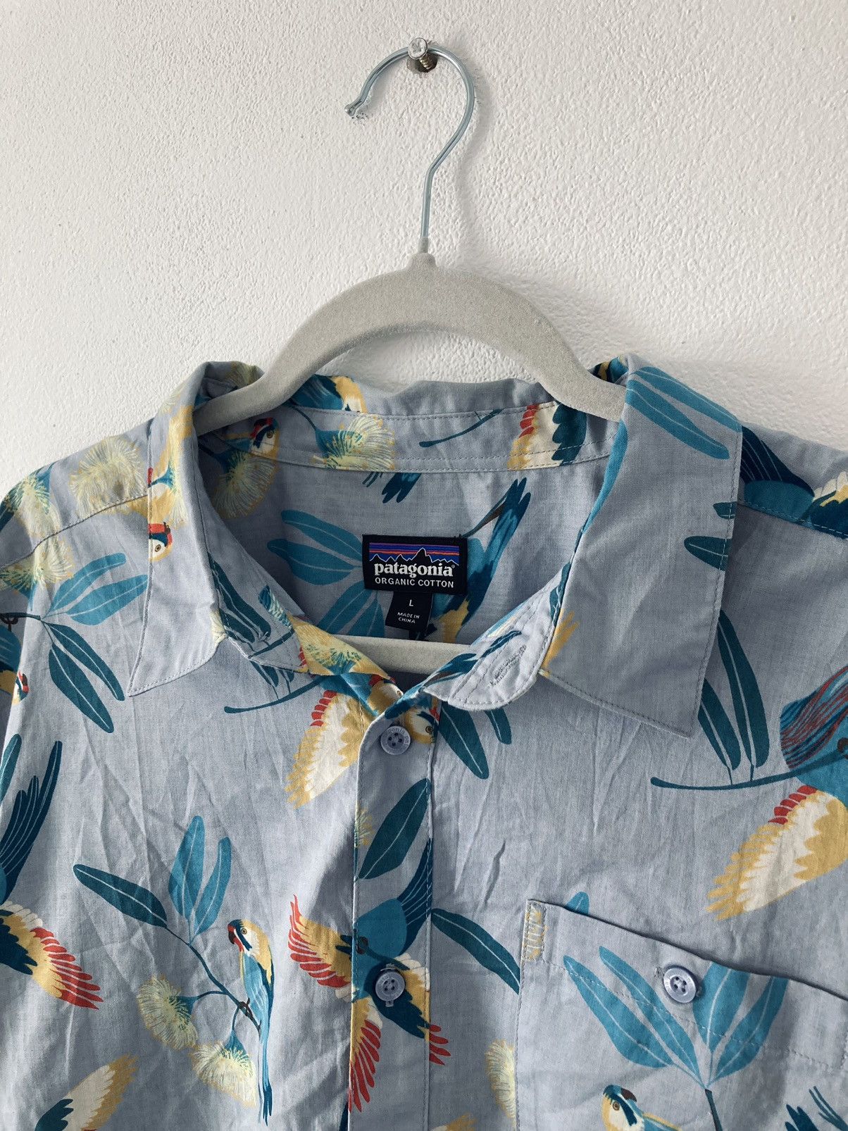Patagonia PARROT PRINT HAWAIIAN SHIRT Size US L / EU 52-54 / 3 - 3 Thumbnail