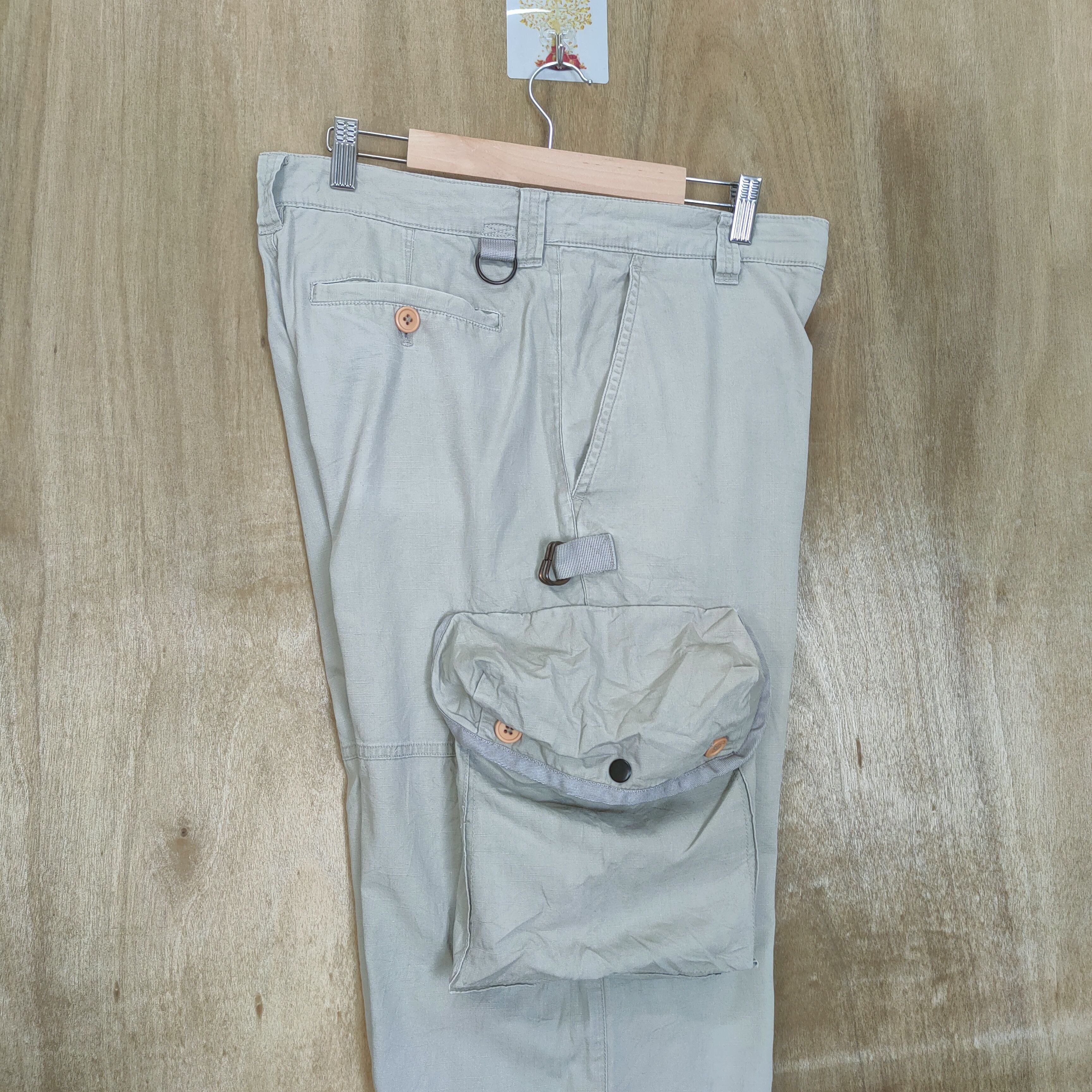 Japanese Brand JAPANESE BRAND 3D POCKET BAGGY VINTAGE CARGO PANTS Size US 32 / EU 48 - 10 Thumbnail