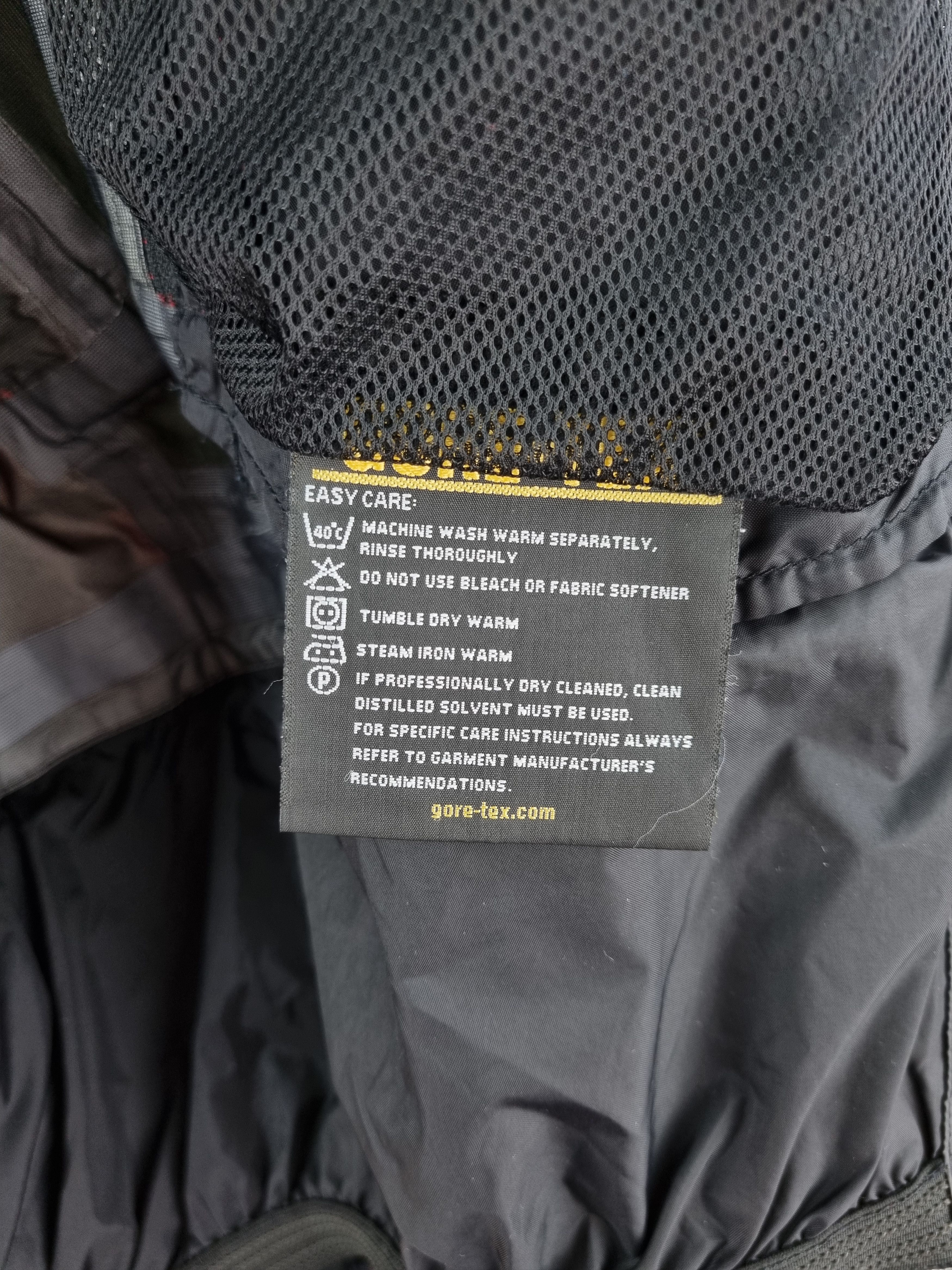 Goretex × Mountain Hardwear Rare Mountain Hardwear Goretex Jacket like Arcteryx Size US M / EU 48-50 / 2 - 18 Thumbnail