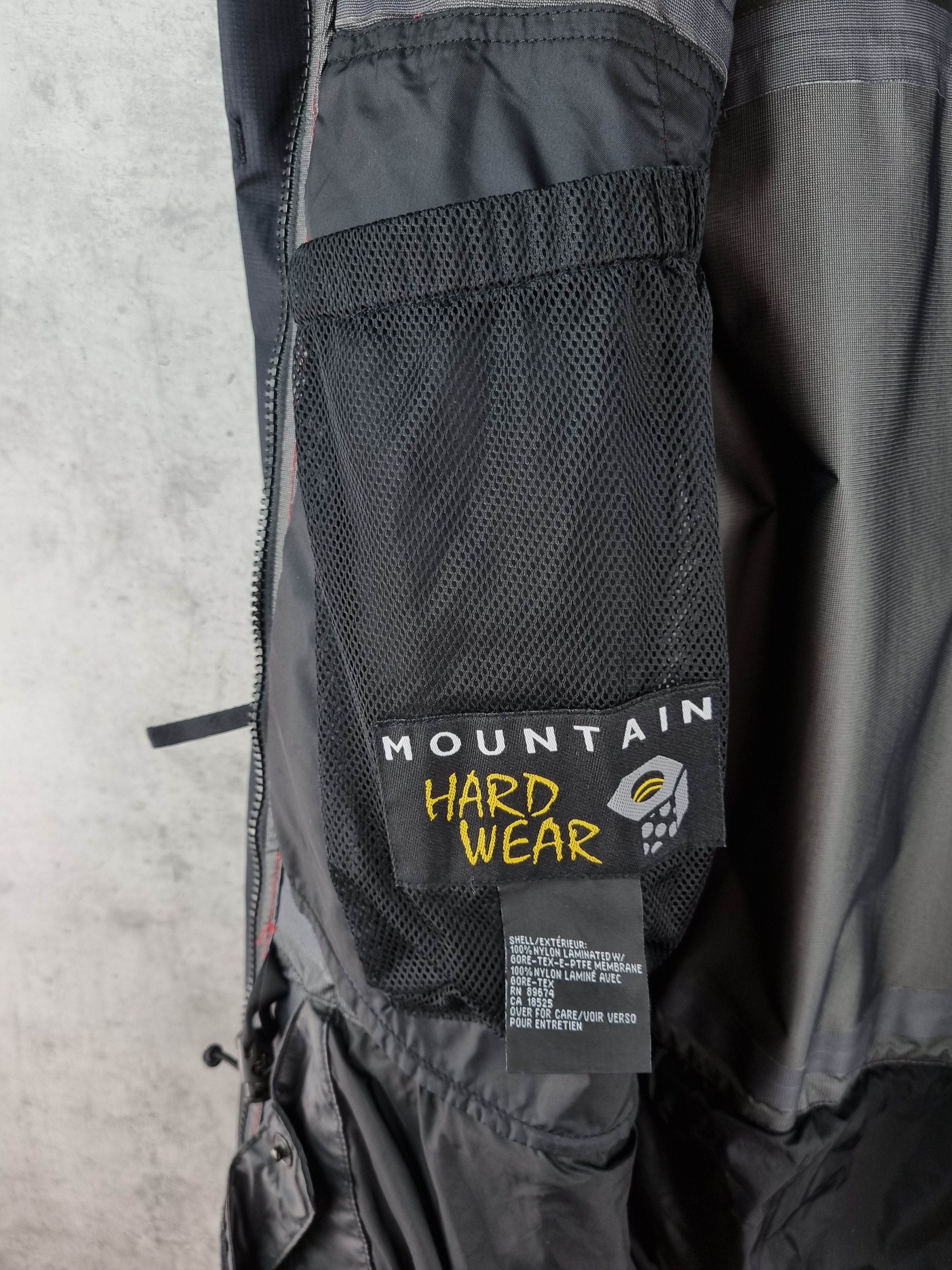 Goretex × Mountain Hardwear Rare Mountain Hardwear Goretex Jacket like Arcteryx Size US M / EU 48-50 / 2 - 14 Thumbnail