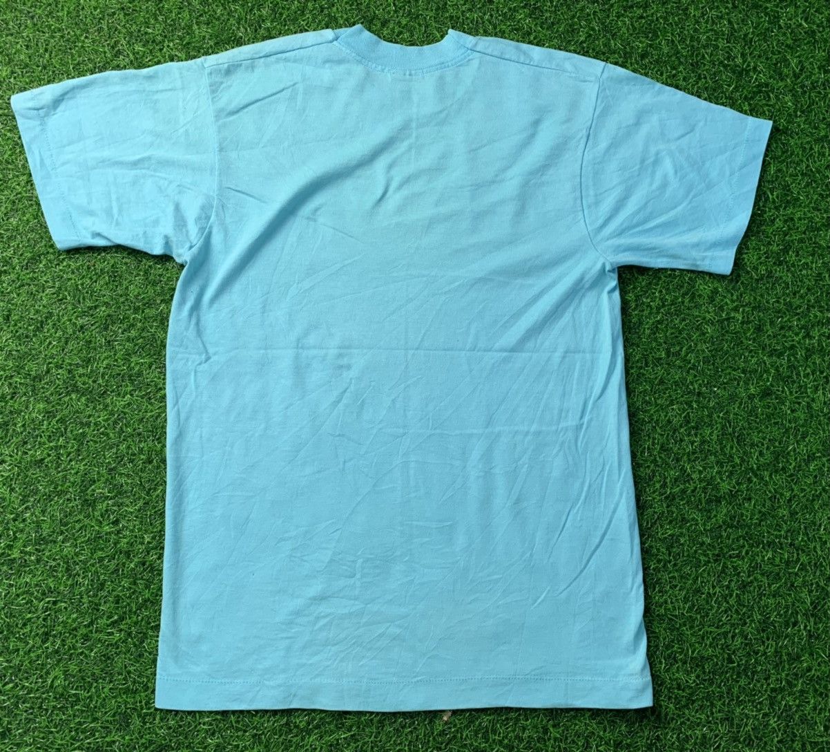 Vintage Vintage Alice in Wonderland Film 50/50 Tee Usa Size US S / EU 44-46 / 1 - 8 Thumbnail