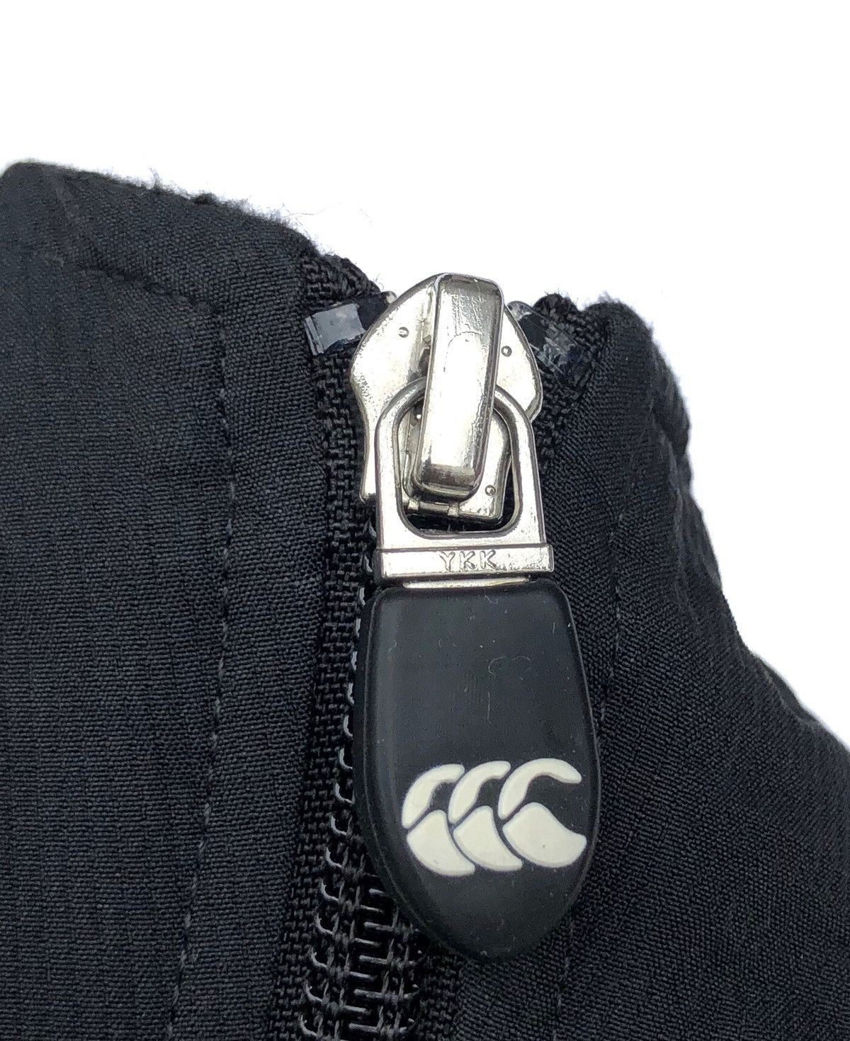 Canterbury of New Zealand Canterbury Embossed Logo Windbreaker Size US XL / EU 56 / 4 - 6 Thumbnail