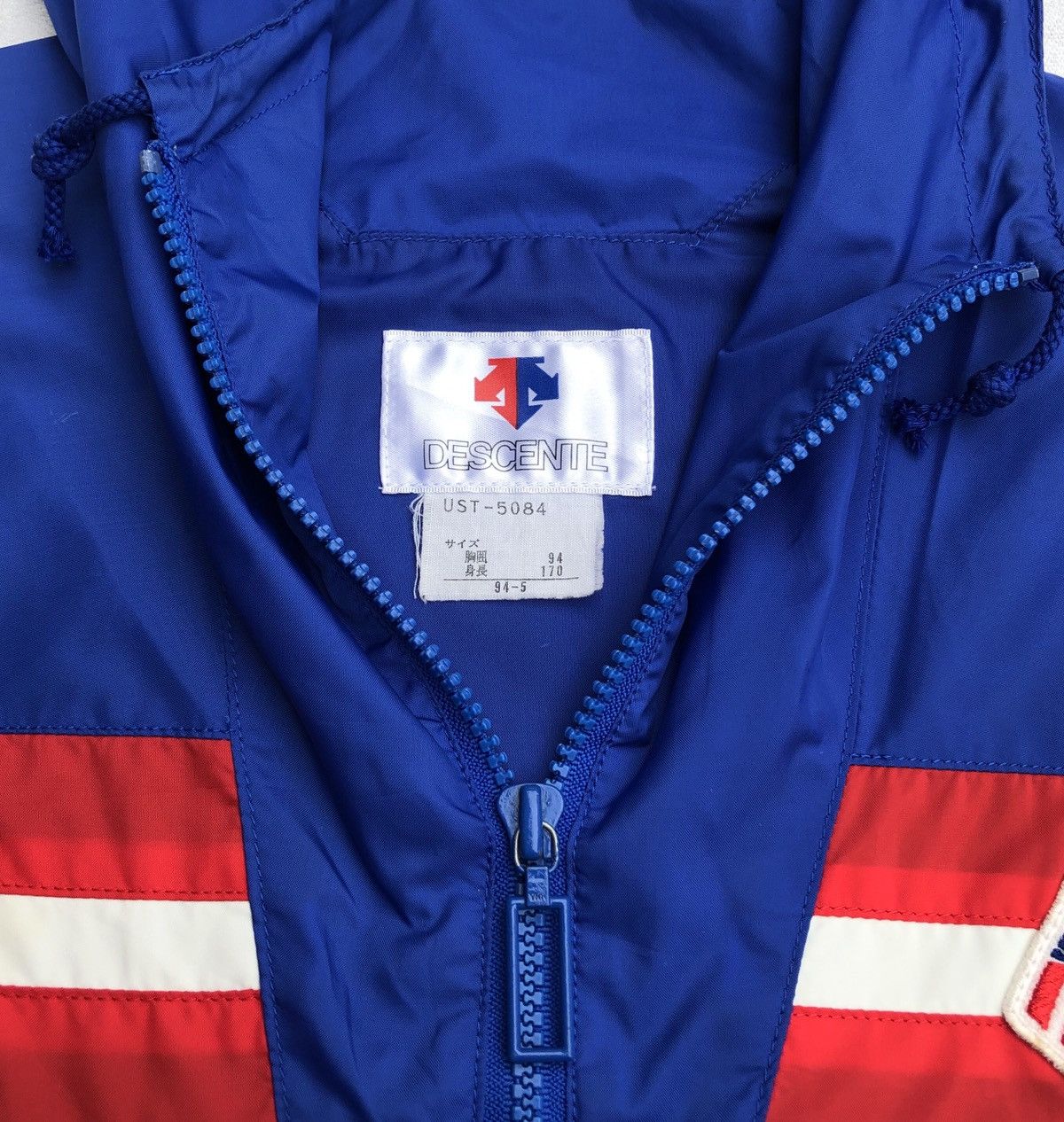 Descente Vintage Descente Ski Team Windbreaker With Hoodie Size US L / EU 52-54 / 3 - 3 Thumbnail