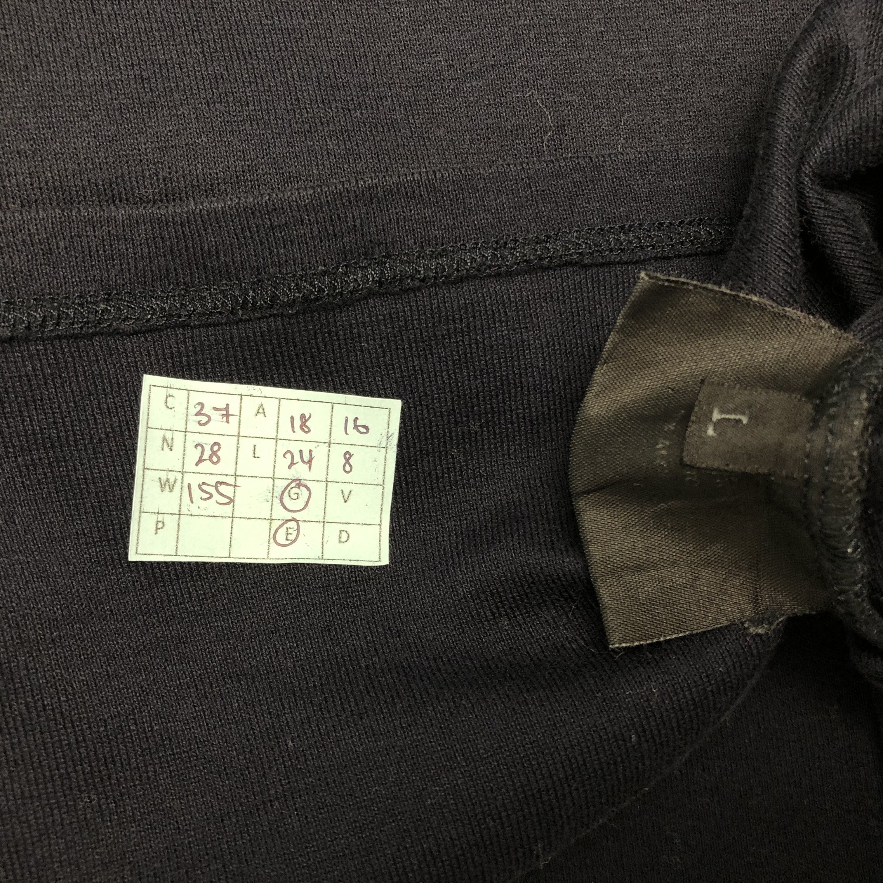 Prada Prada Milano Plain Tshirt Size M / US 6-8 / IT 42-44 - 5 Thumbnail