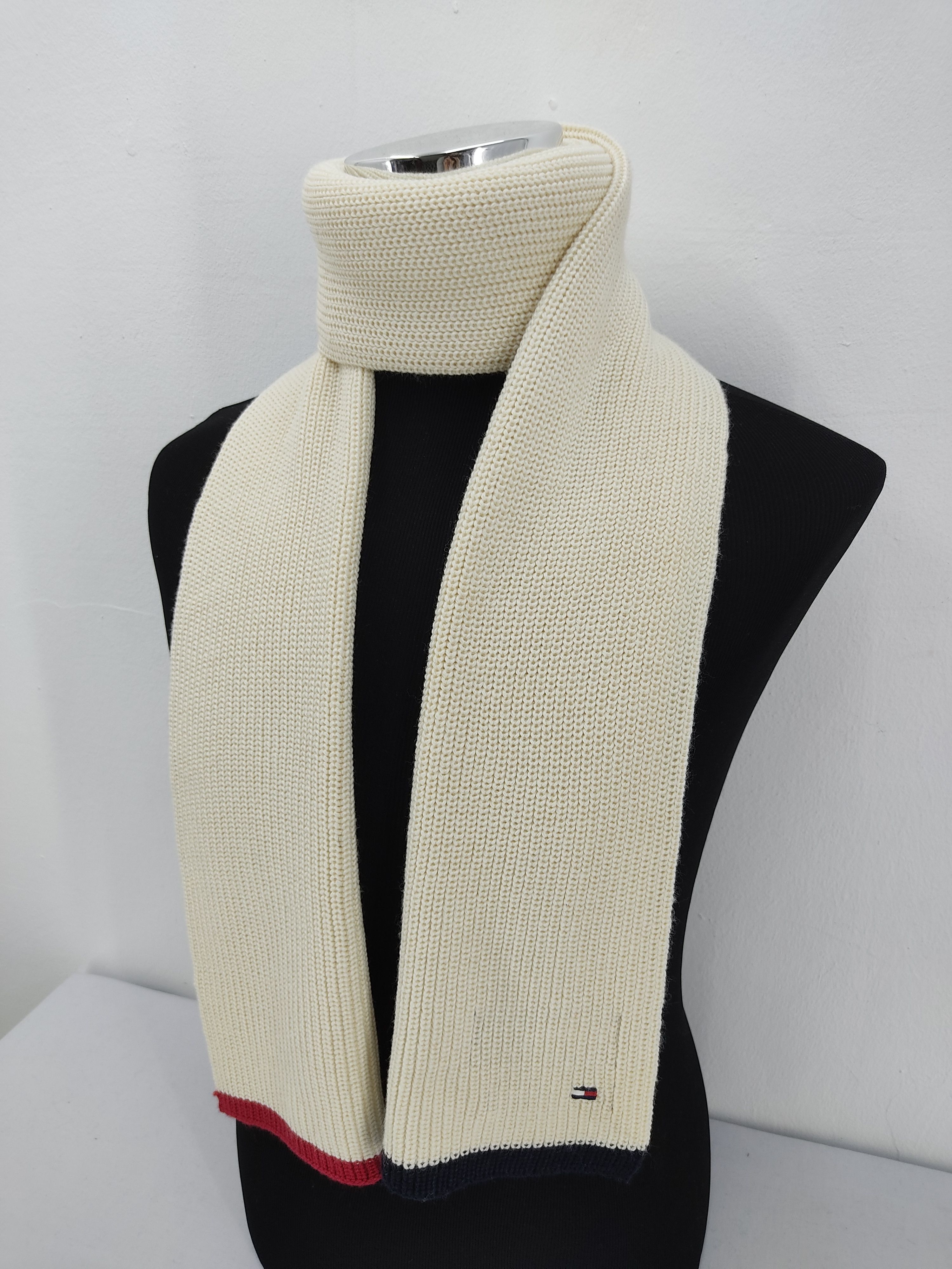 Tommy Hilfiger Vintage Tommy Hilfiger Scarf / Muffler / Neckwear Size ONE SIZE - 2 Thumbnail