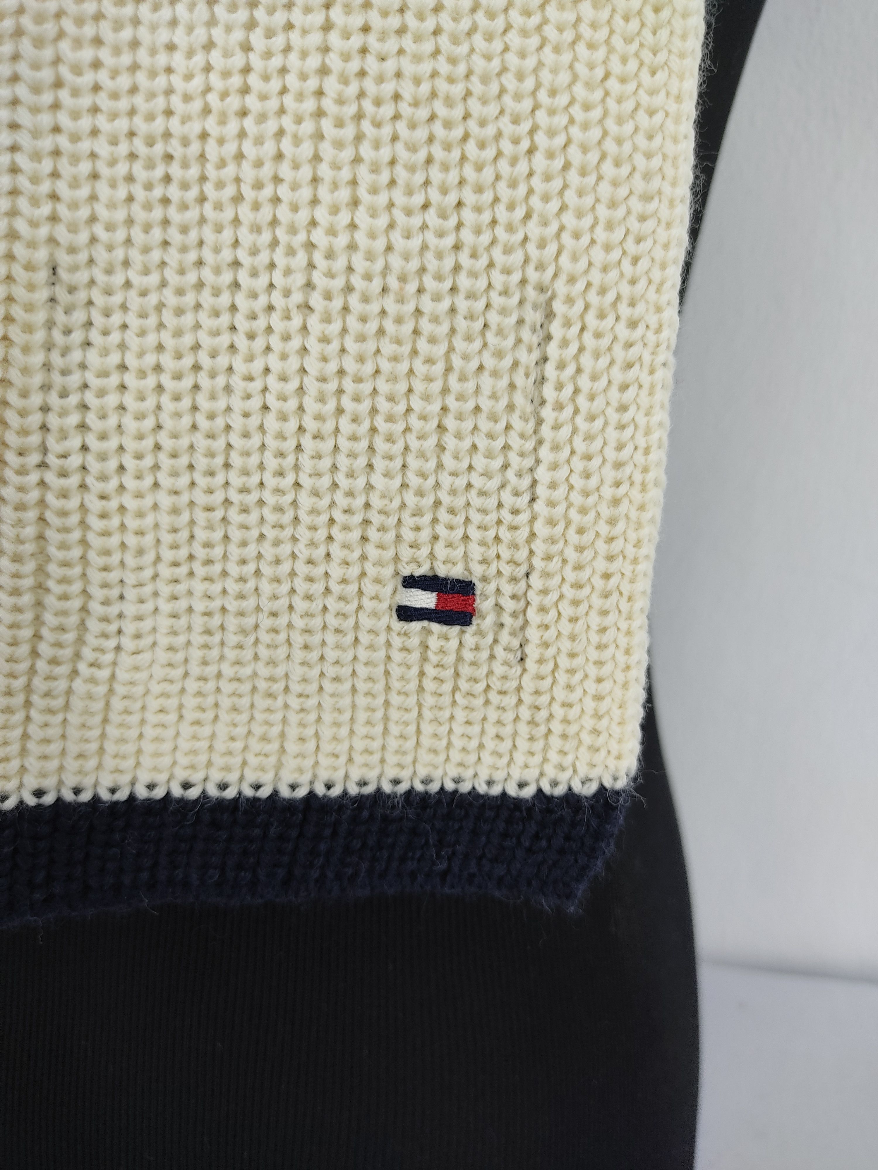 Tommy Hilfiger Vintage Tommy Hilfiger Scarf / Muffler / Neckwear Size ONE SIZE - 4 Thumbnail