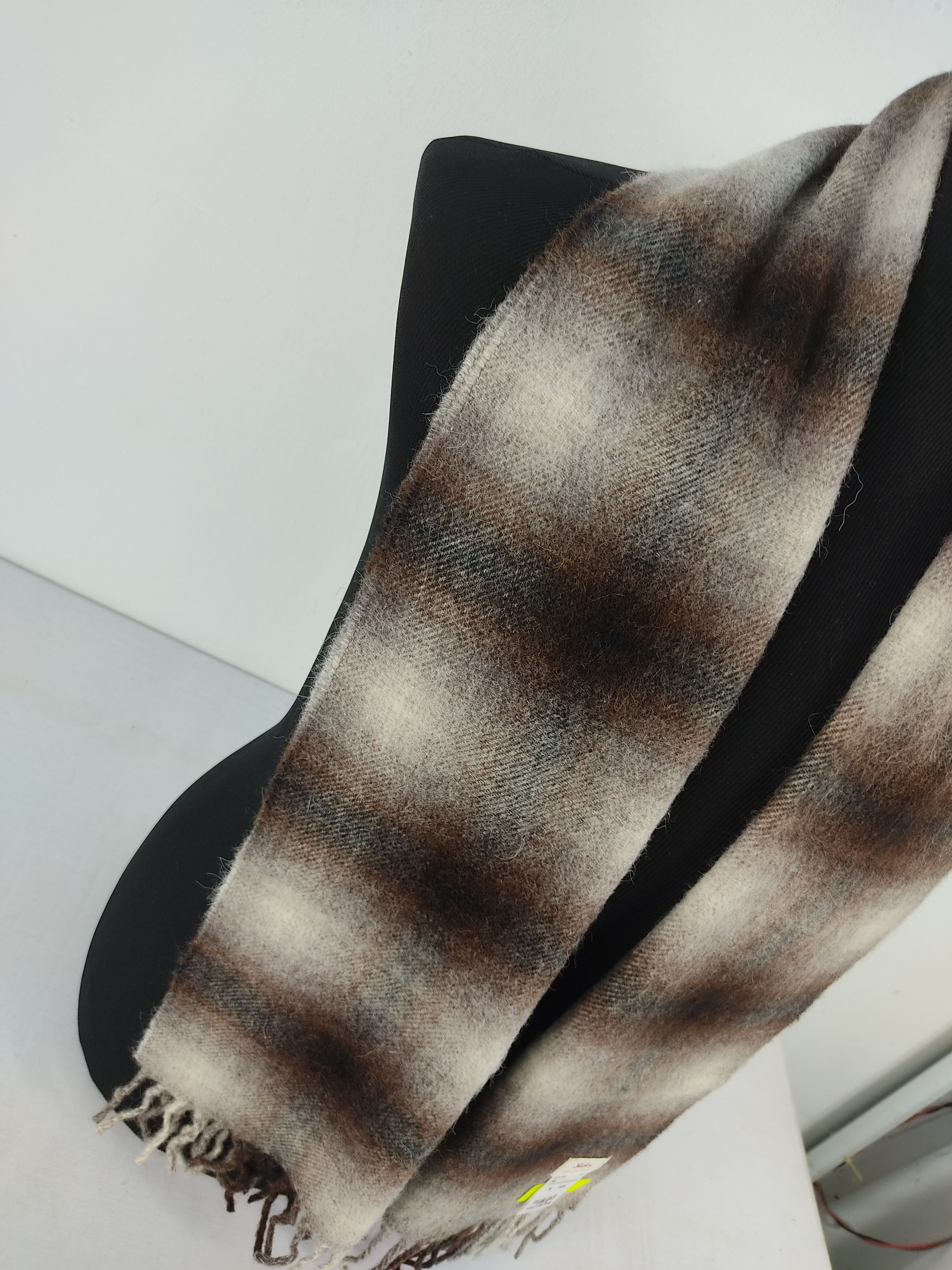 Sisley × Vintage Vintage Sisley Scarf / Muffler / Neckwear Size ONE SIZE - 2 Thumbnail