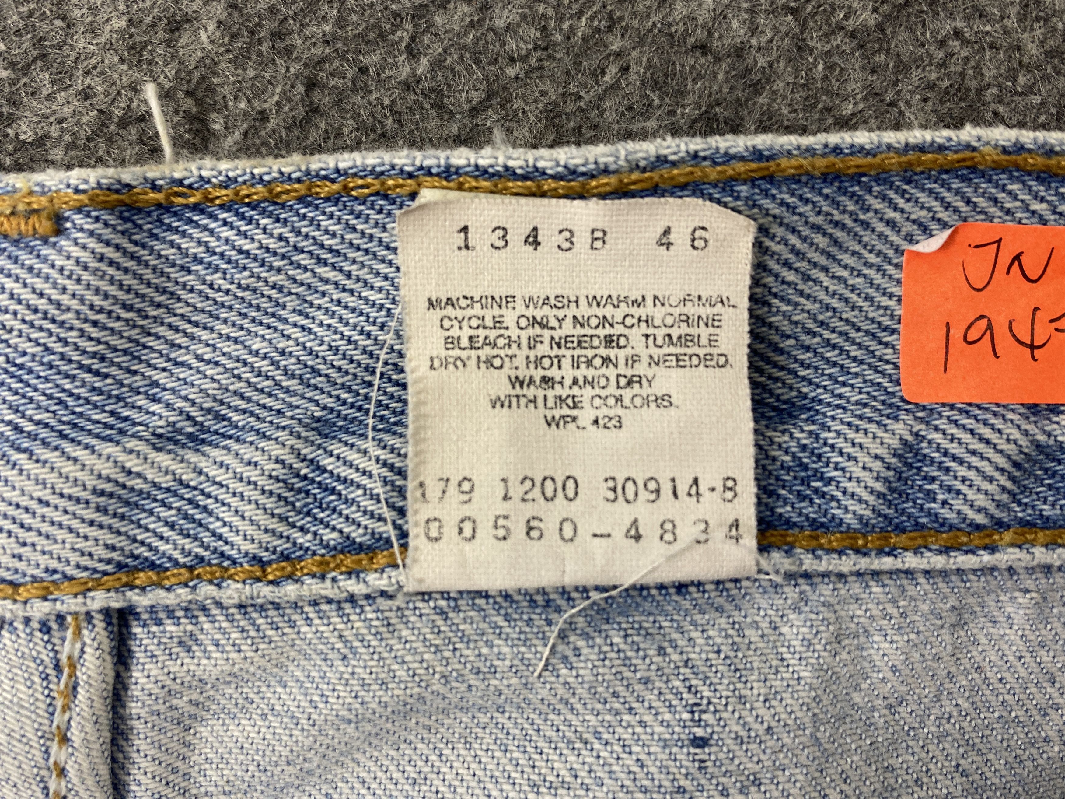 Levi's Light Blue Wash Vintage Levi's 560 41x33 Denim -JN1947 Size US 41 - 9 Thumbnail