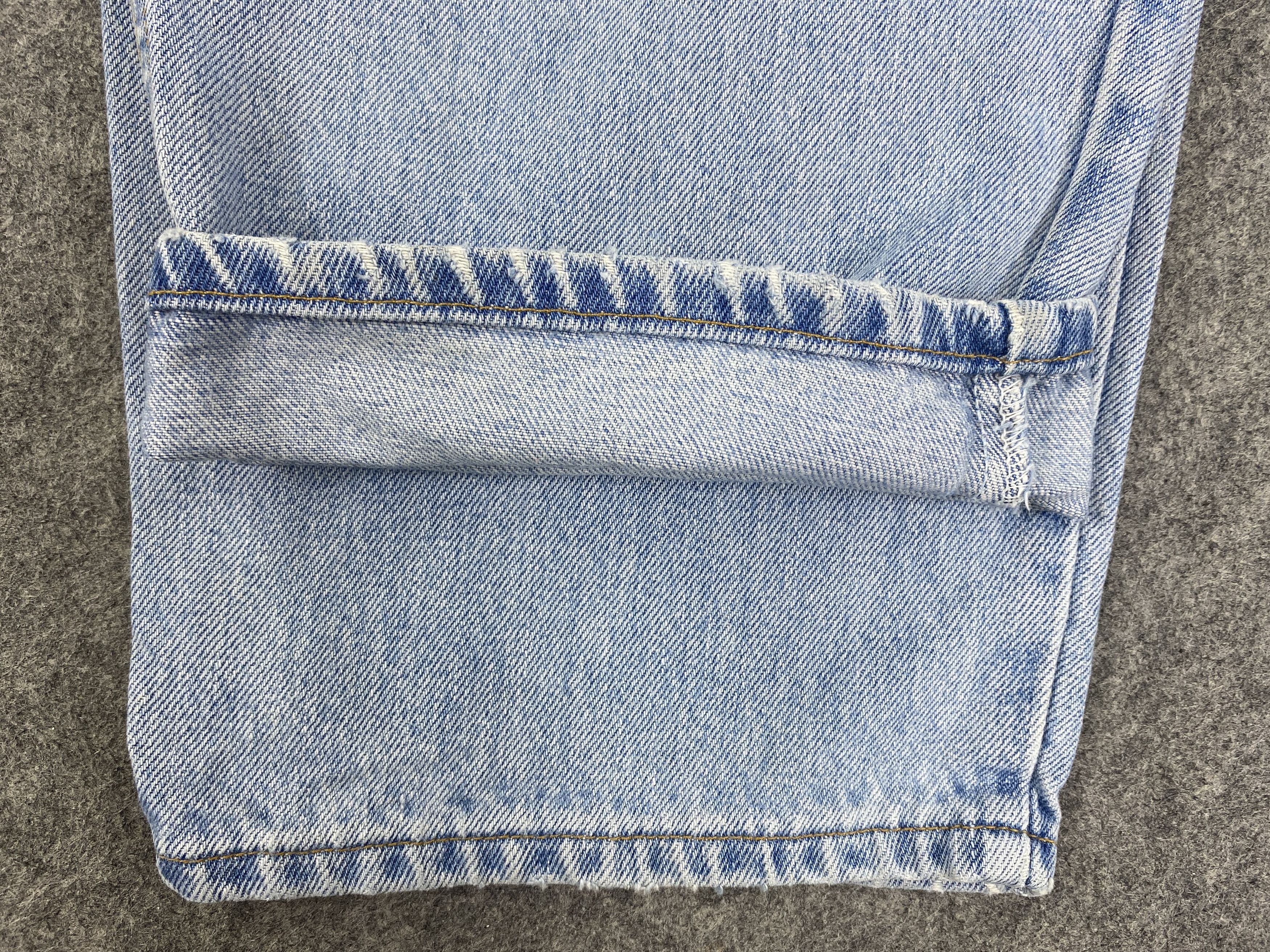 Levi's Light Blue Wash Vintage Levi's 560 41x33 Denim -JN1947 Size US 41 - 11 Thumbnail