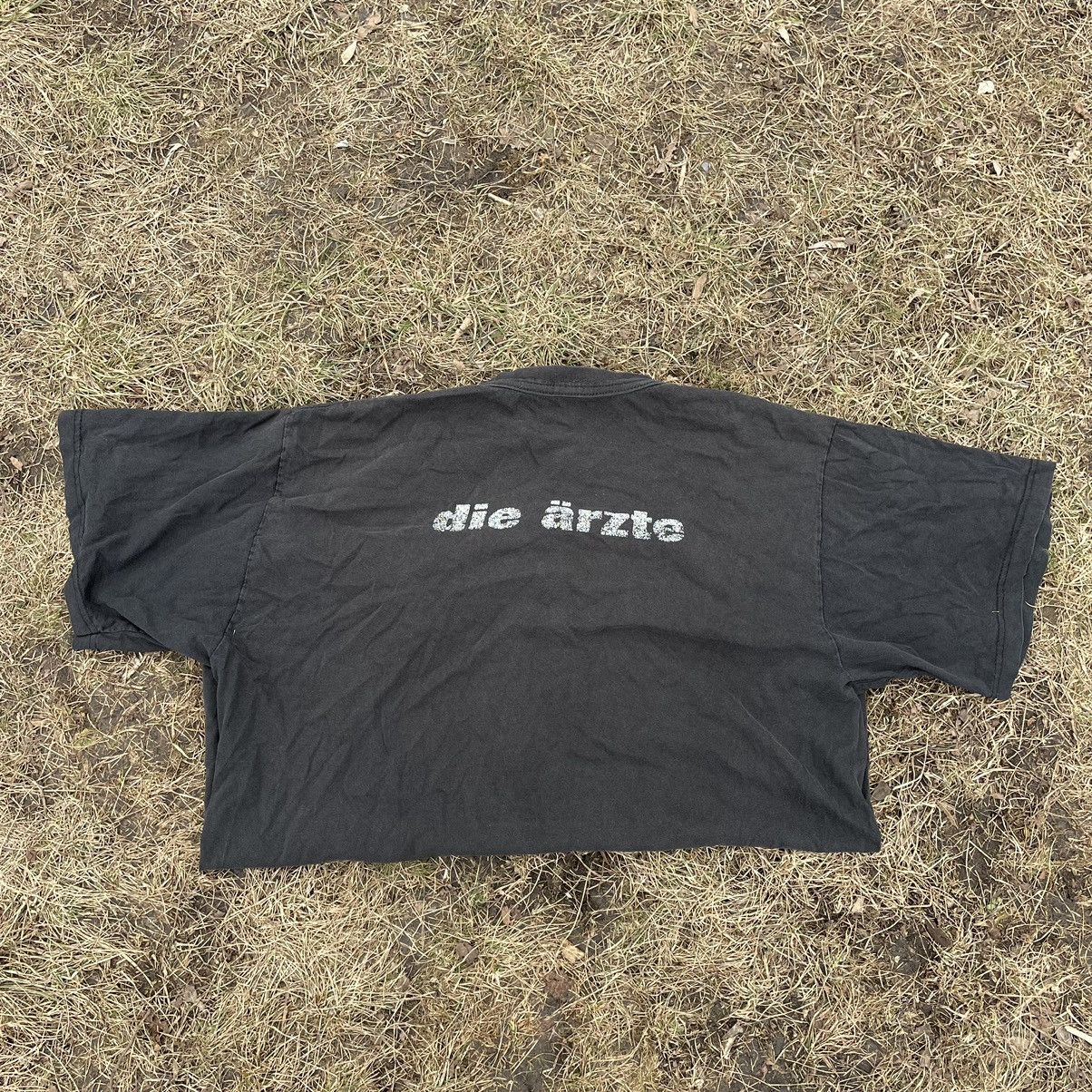 Vintage Vintage 90s Skull Graphic Tee Sun Faded Horror Grunge Boxy L Size US L / EU 52-54 / 3 - 6 Thumbnail