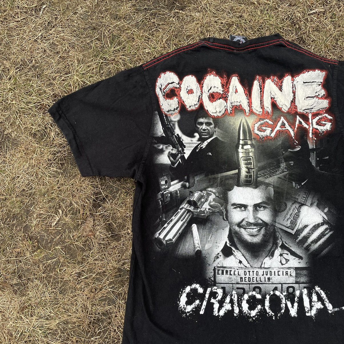 Vintage Vintage 90s Cocaine Gang Graphic Tee Black Horror Goth L Size US L / EU 52-54 / 3 - 3 Thumbnail