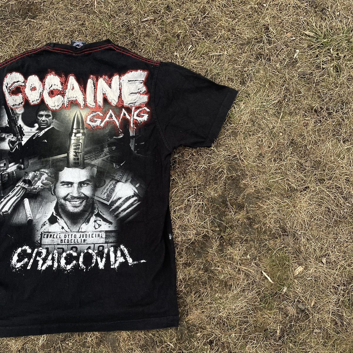 Vintage Vintage 90s Cocaine Gang Graphic Tee Black Horror Goth L Size US L / EU 52-54 / 3 - 2 Thumbnail