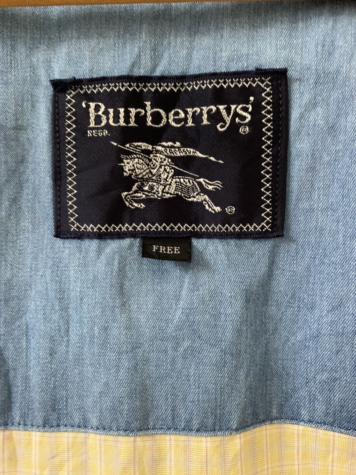 Burberry × Vintage BURBERRYS Sleeveless Vest Jacket Size US L / EU 52-54 / 3 - 7 Thumbnail