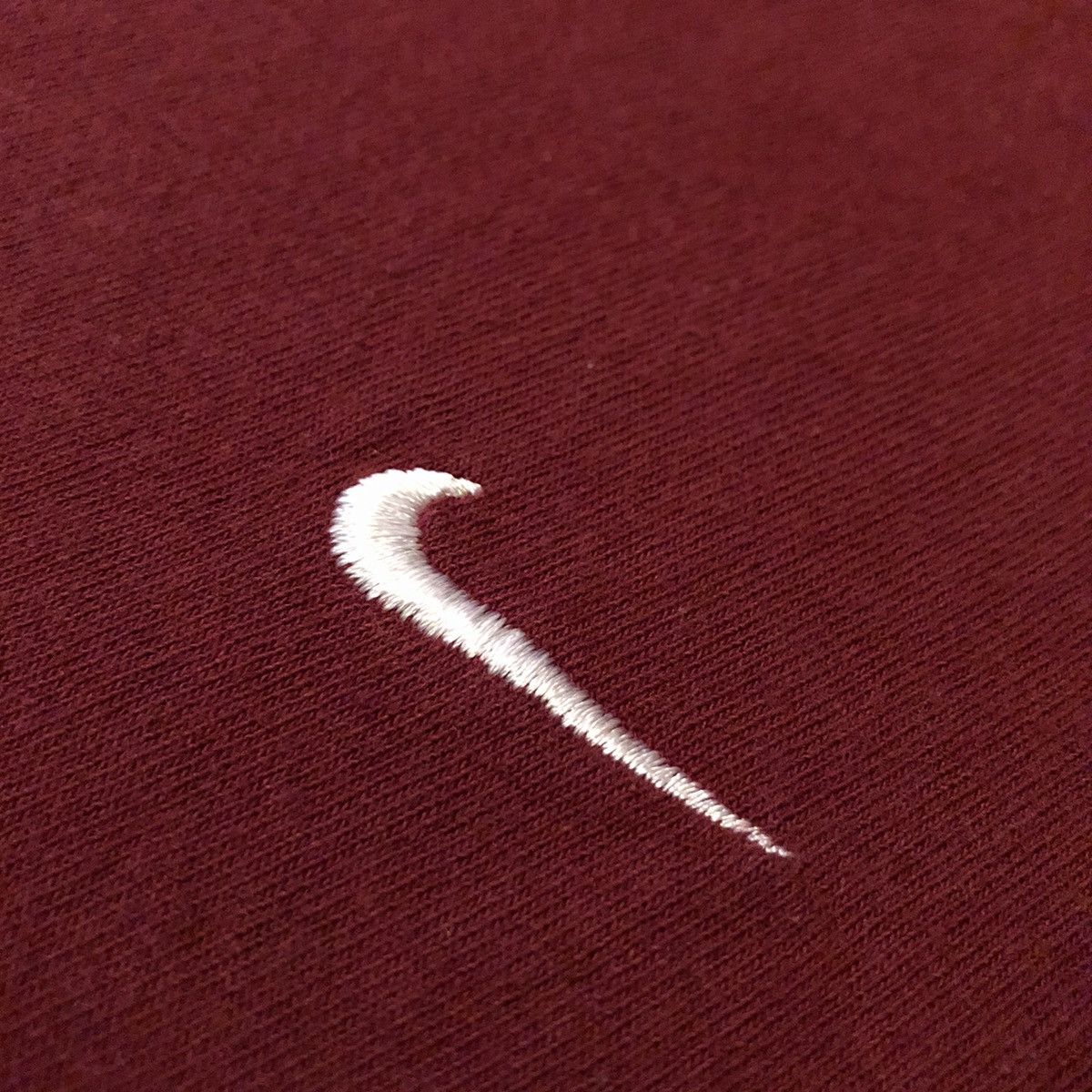 Nike × Vintage Vintage 00s Nike Burgundy Swoosh Regular Fit Basic Logo Tee Size US XXL / EU 58 / 5 - 4 Thumbnail