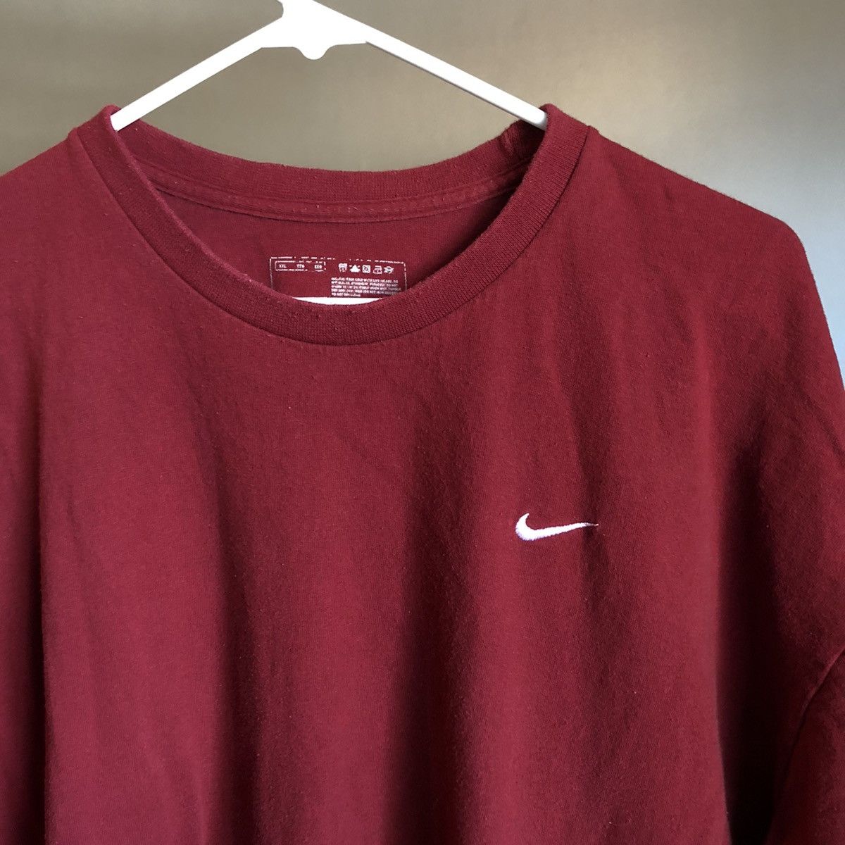 Nike × Vintage Vintage 00s Nike Burgundy Swoosh Regular Fit Basic Logo Tee Size US XXL / EU 58 / 5 - 1 Thumbnail