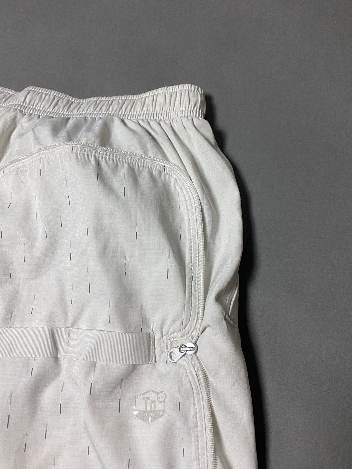 Nike × Vintage Nike TN vintage white shorts track pants small logo 2000s Size US 30 / EU 46 - 3 Thumbnail