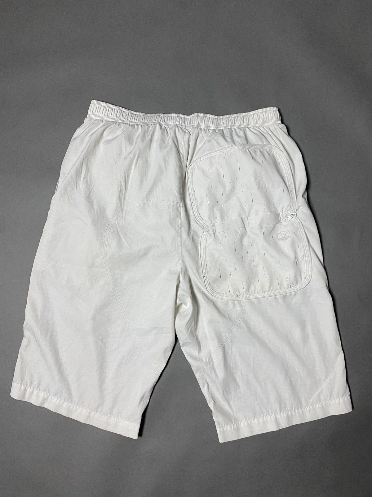 Nike × Vintage Nike TN vintage white shorts track pants small logo 2000s Size US 30 / EU 46 - 4 Thumbnail