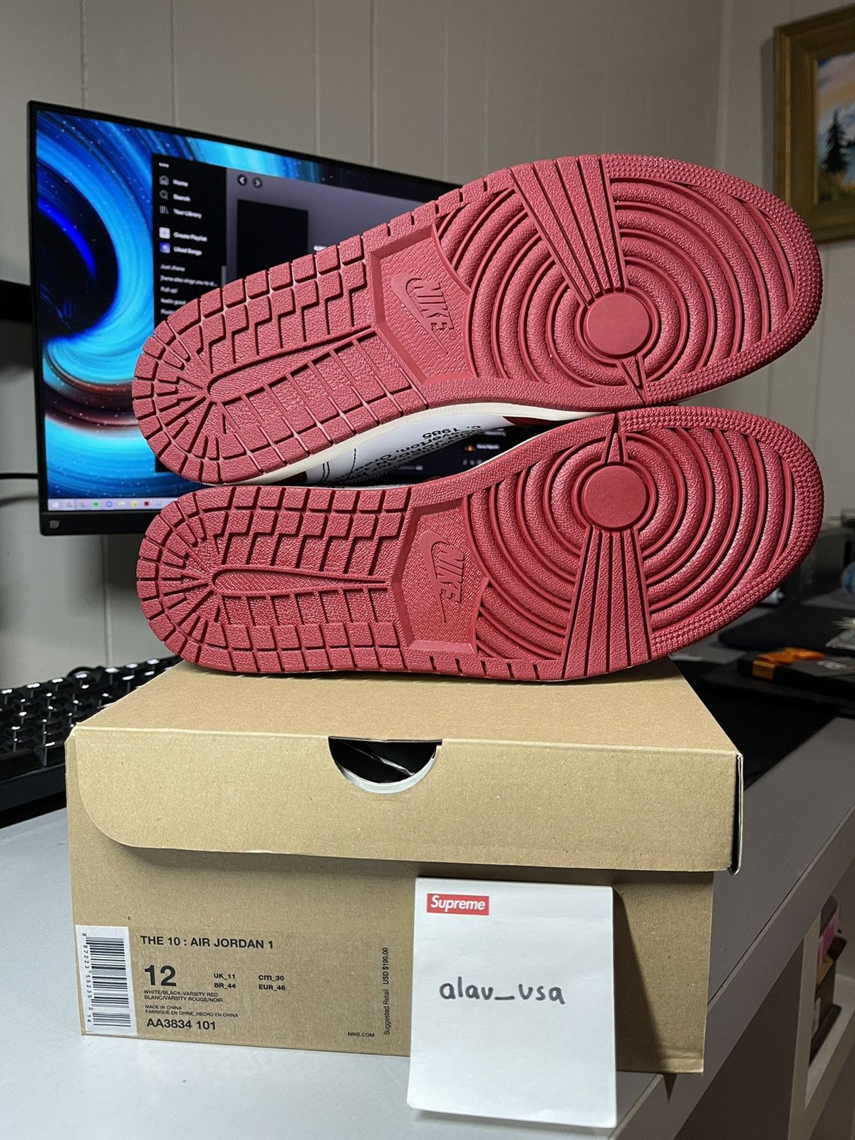 Jordan Brand × Off-White Nike X Off-White Air Jordan 1 Size US 12 / EU 45 - 16 Thumbnail