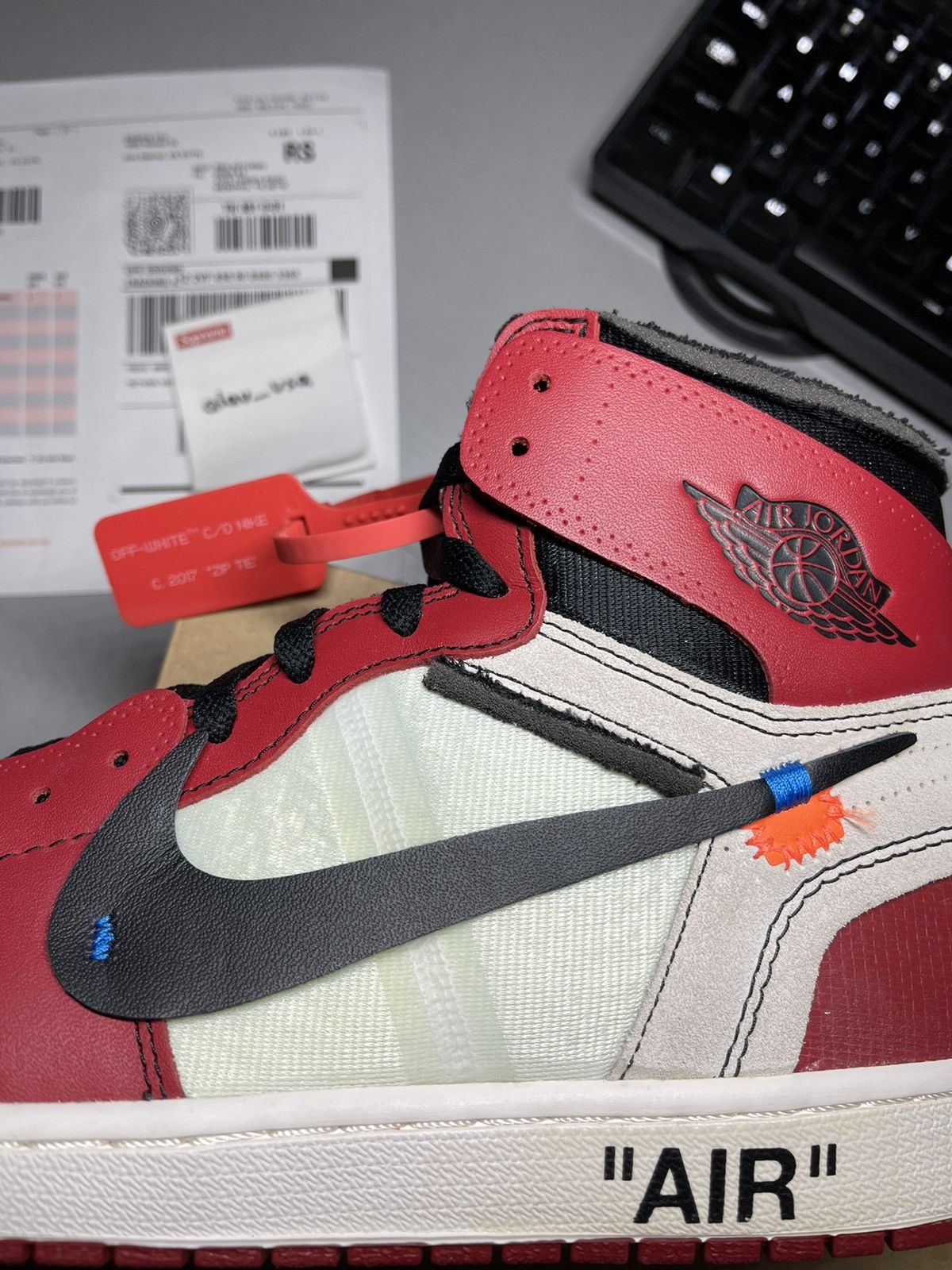 Jordan Brand × Off-White Nike X Off-White Air Jordan 1 Size US 12 / EU 45 - 8 Thumbnail