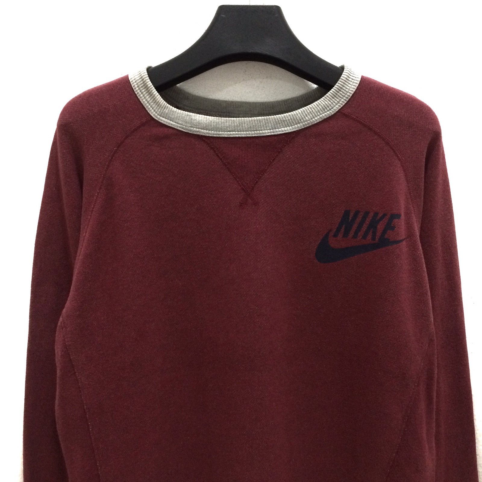Nike Nike Small Logo Sweatshirt Size US L / EU 52-54 / 3 - 2 Thumbnail