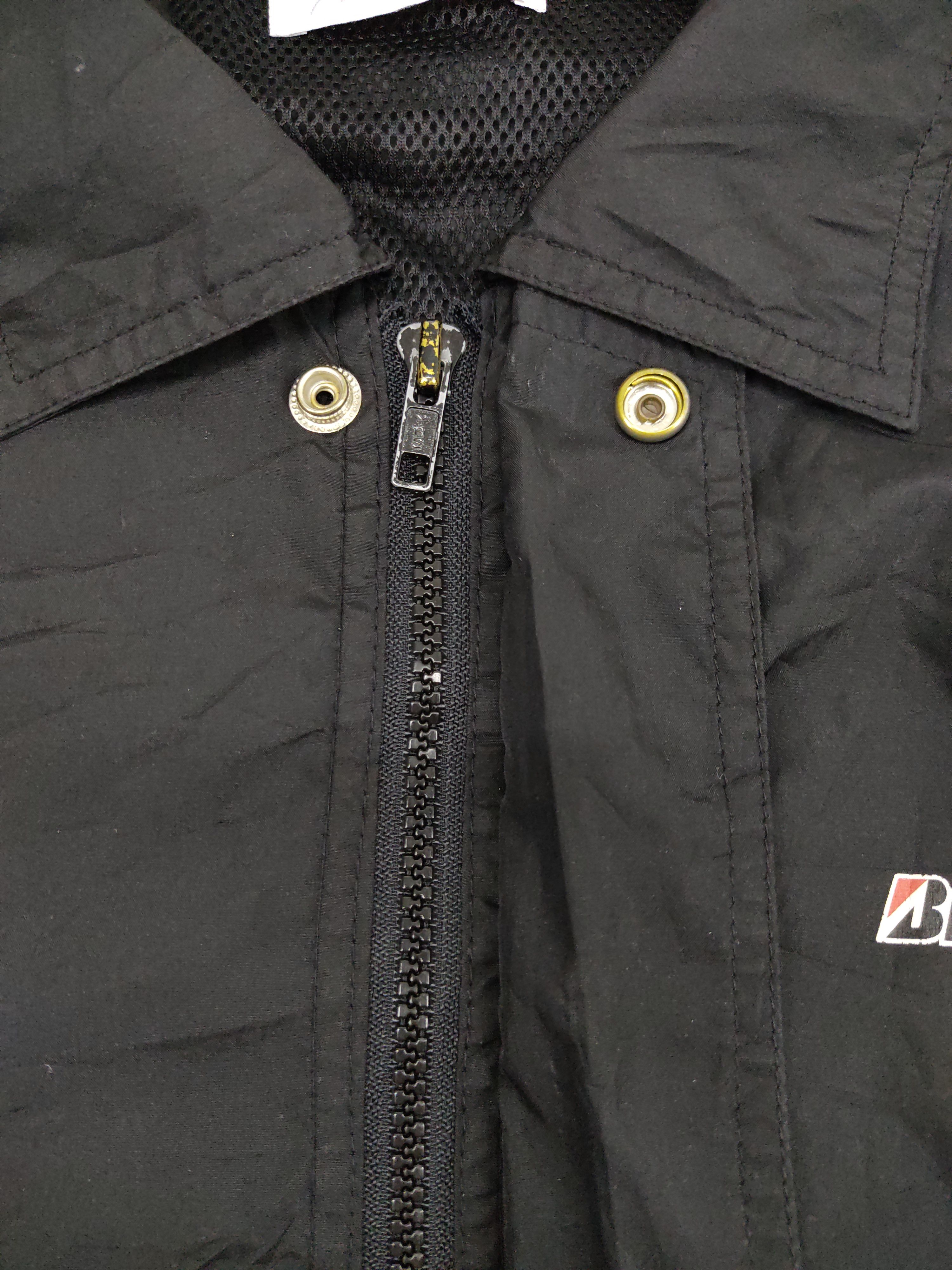 Japanese Brand Windbreaker Light Jacket Heat Assist Zipper L K-pop Fashion Size US L / EU 52-54 / 3 - 3 Thumbnail