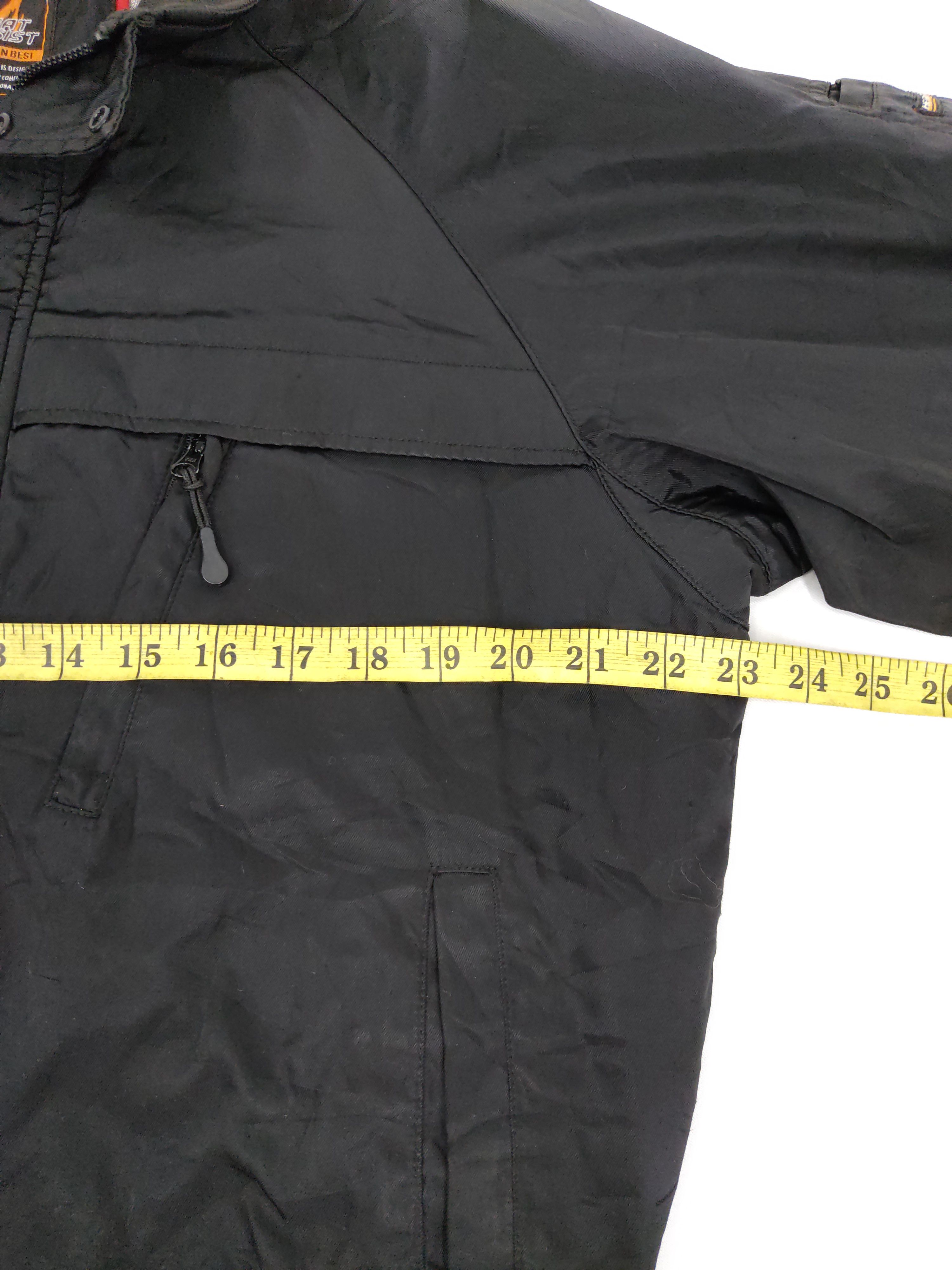 Japanese Brand Windbreaker Light Jacket Heat Assist Zipper L K-pop Fashion Size US L / EU 52-54 / 3 - 12 Thumbnail