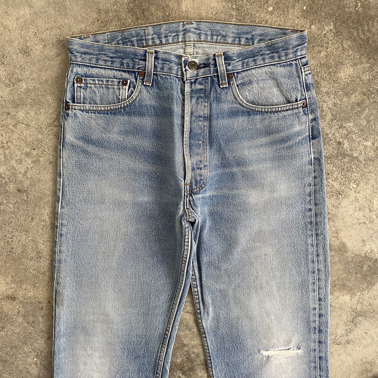 Levi's × Vintage Size 32x26 Vintage 80’s Levi's 501 Stonewashed Ripped Jeans Size US 32 / EU 48 - 2 Thumbnail