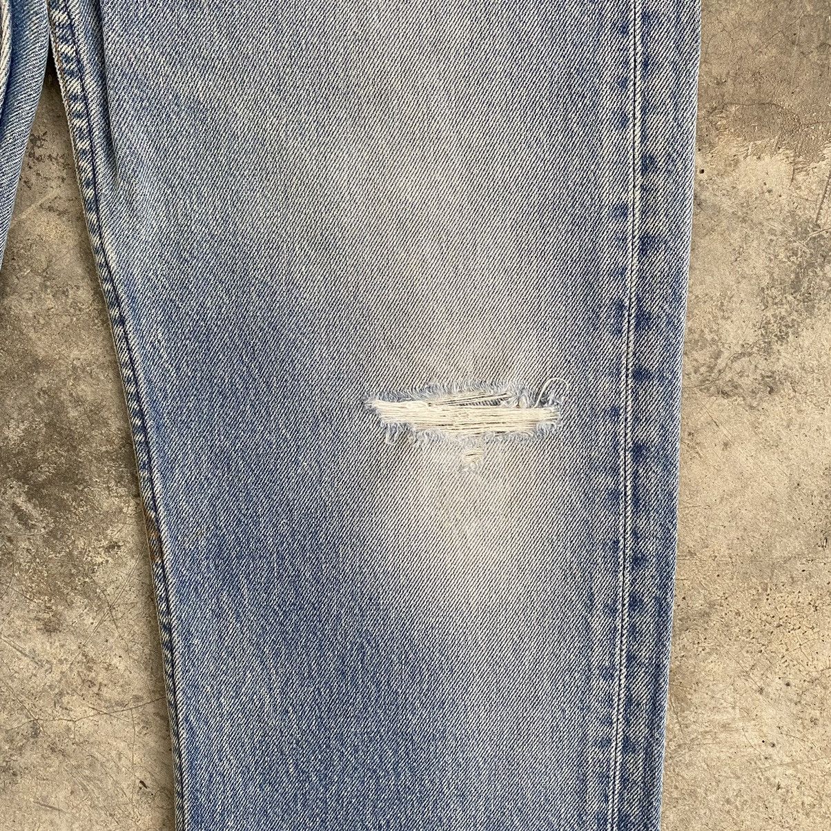 Levi's × Vintage Size 32x26 Vintage 80’s Levi's 501 Stonewashed Ripped Jeans Size US 32 / EU 48 - 6 Thumbnail