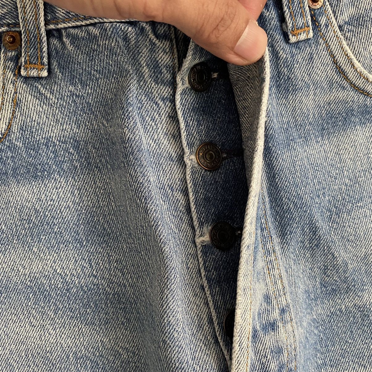 Levi's × Vintage Size 32x26 Vintage 80’s Levi's 501 Stonewashed Ripped Jeans Size US 32 / EU 48 - 9 Thumbnail
