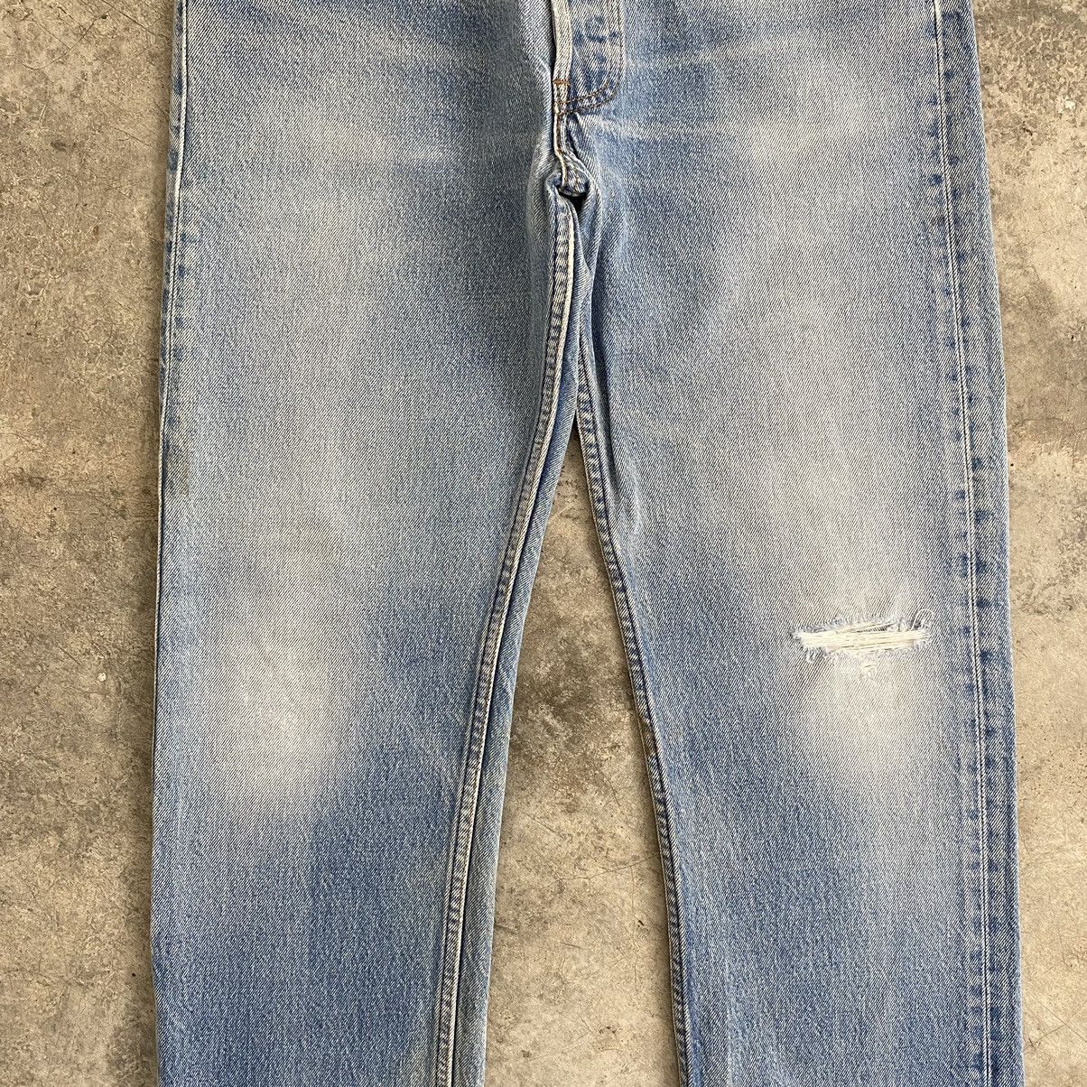 Levi's × Vintage Size 32x26 Vintage 80’s Levi's 501 Stonewashed Ripped Jeans Size US 32 / EU 48 - 5 Thumbnail