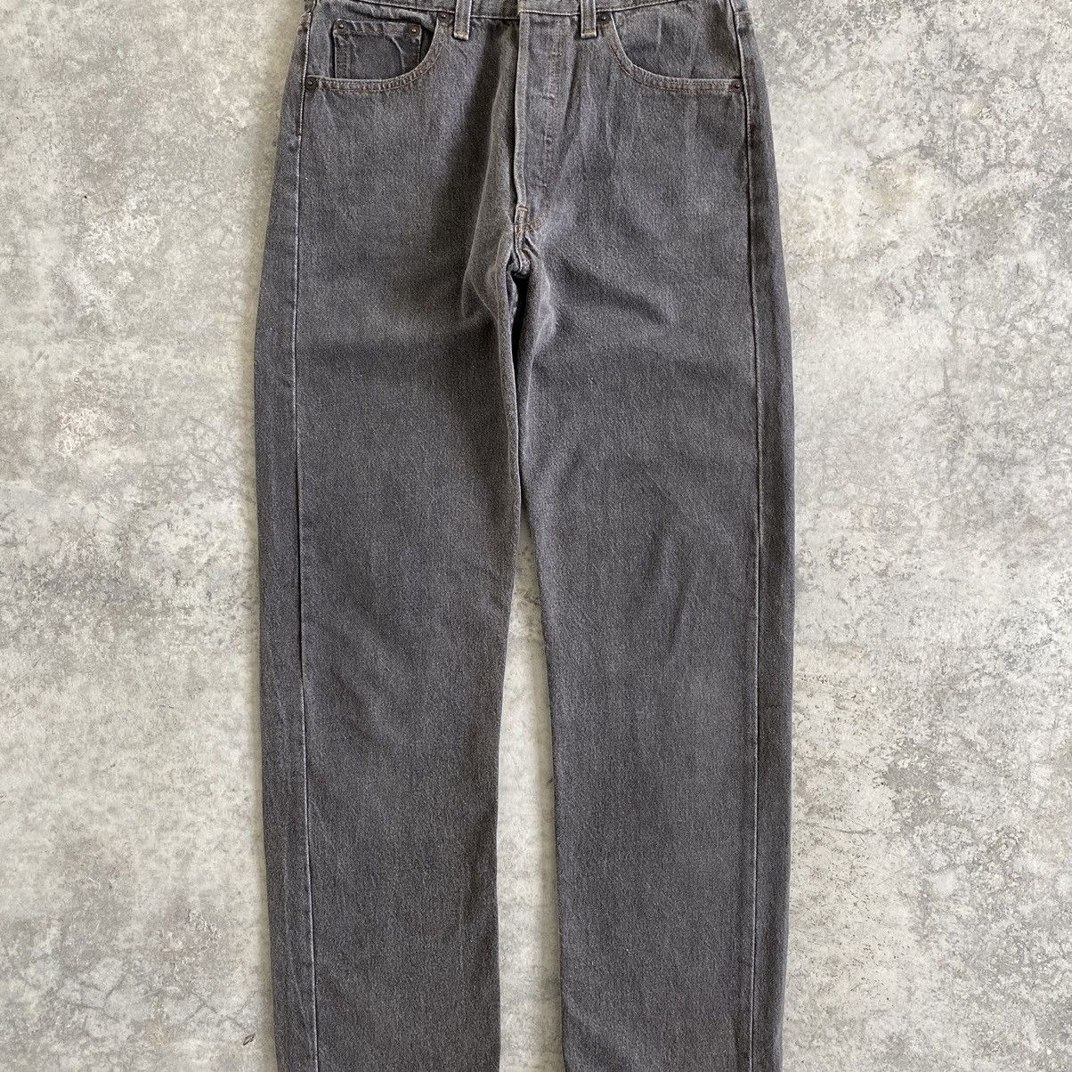 Levi's Size 30x29.5 VTG Late 80’s Levi's 501 Ash Gray Denim Jeans Size US 30 / EU 46 - 2 Thumbnail