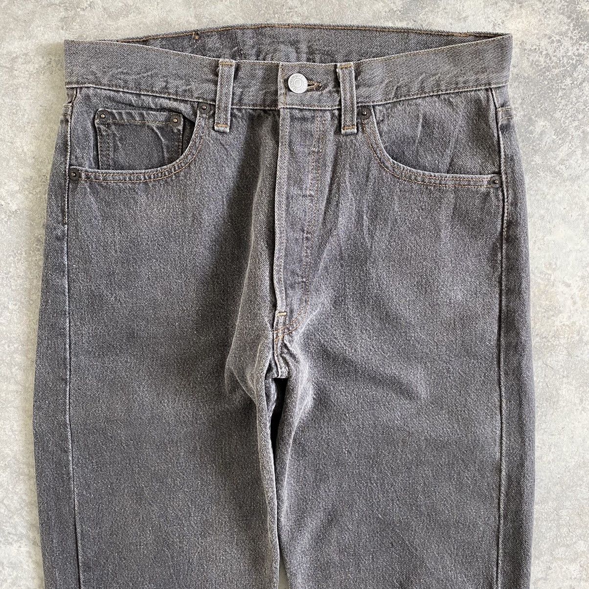 Levi's Size 30x29.5 VTG Late 80’s Levi's 501 Ash Gray Denim Jeans Size US 30 / EU 46 - 5 Thumbnail