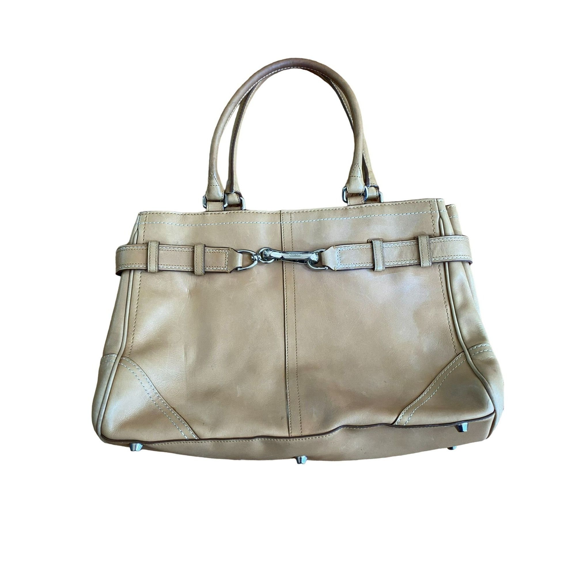 Coach Hamptons Camel Tan Leather Purse Silver Buckle