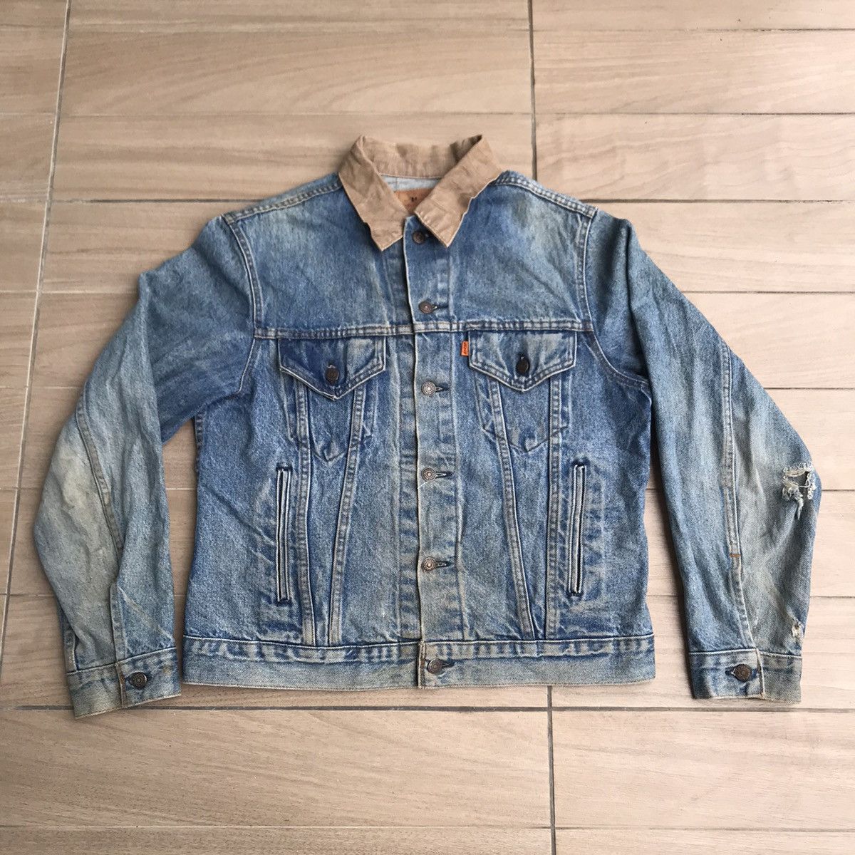 Levi's 80s Levis Denim Trucker Jacket Distressed Size US M / EU 48-50 / 2 - 3 Thumbnail
