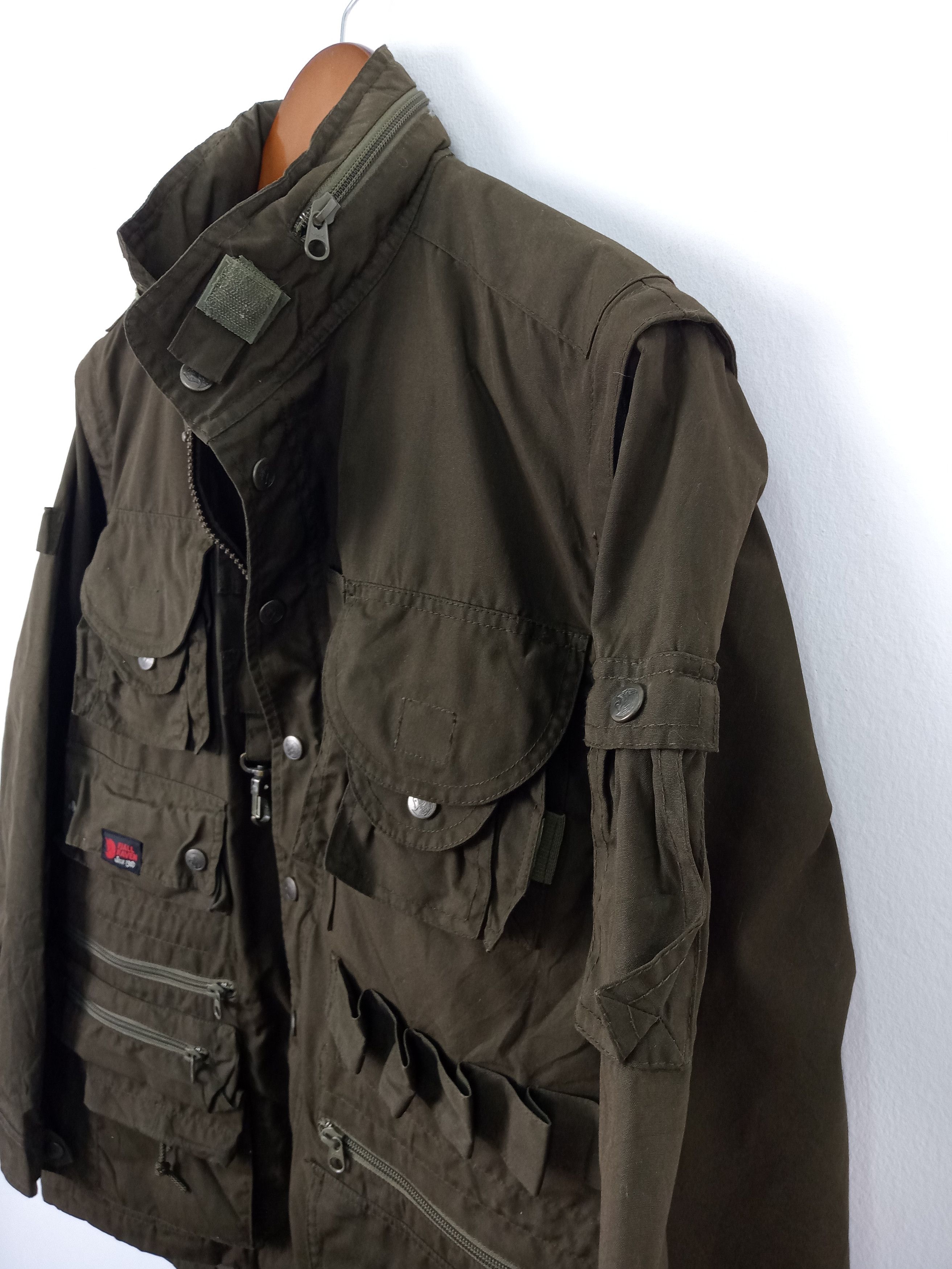 Fjallraven FJALLRAVEN SURVIVAL JACKET OUTDOOR MULTIPOCKET JACKET Size US M / EU 48-50 / 2 - 8 Thumbnail