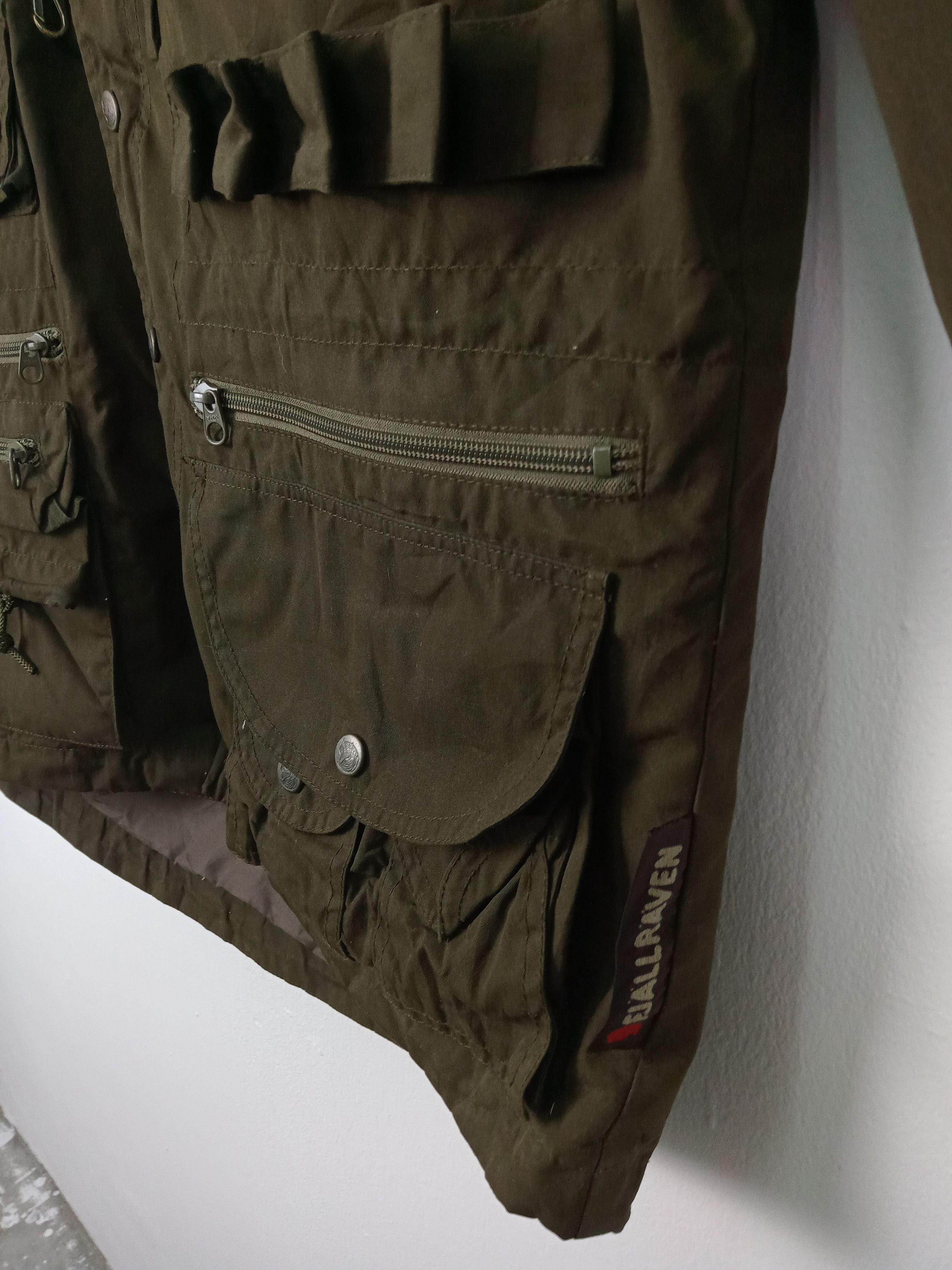 Fjallraven FJALLRAVEN SURVIVAL JACKET OUTDOOR MULTIPOCKET JACKET Size US M / EU 48-50 / 2 - 6 Thumbnail