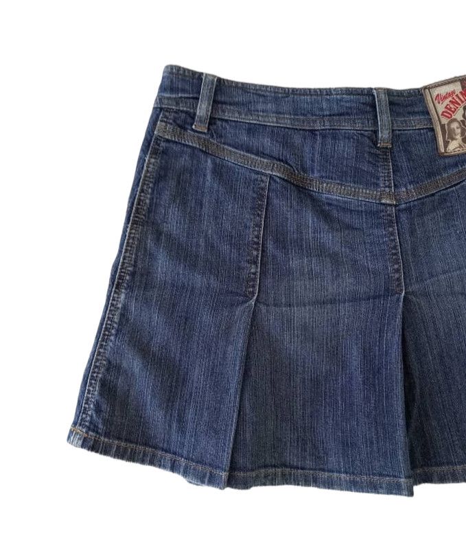 Dolce & Gabbana × Japanese Brand Vintage D&G Denim Skirt Size 30" / US 8 / IT 44 - 7 Thumbnail