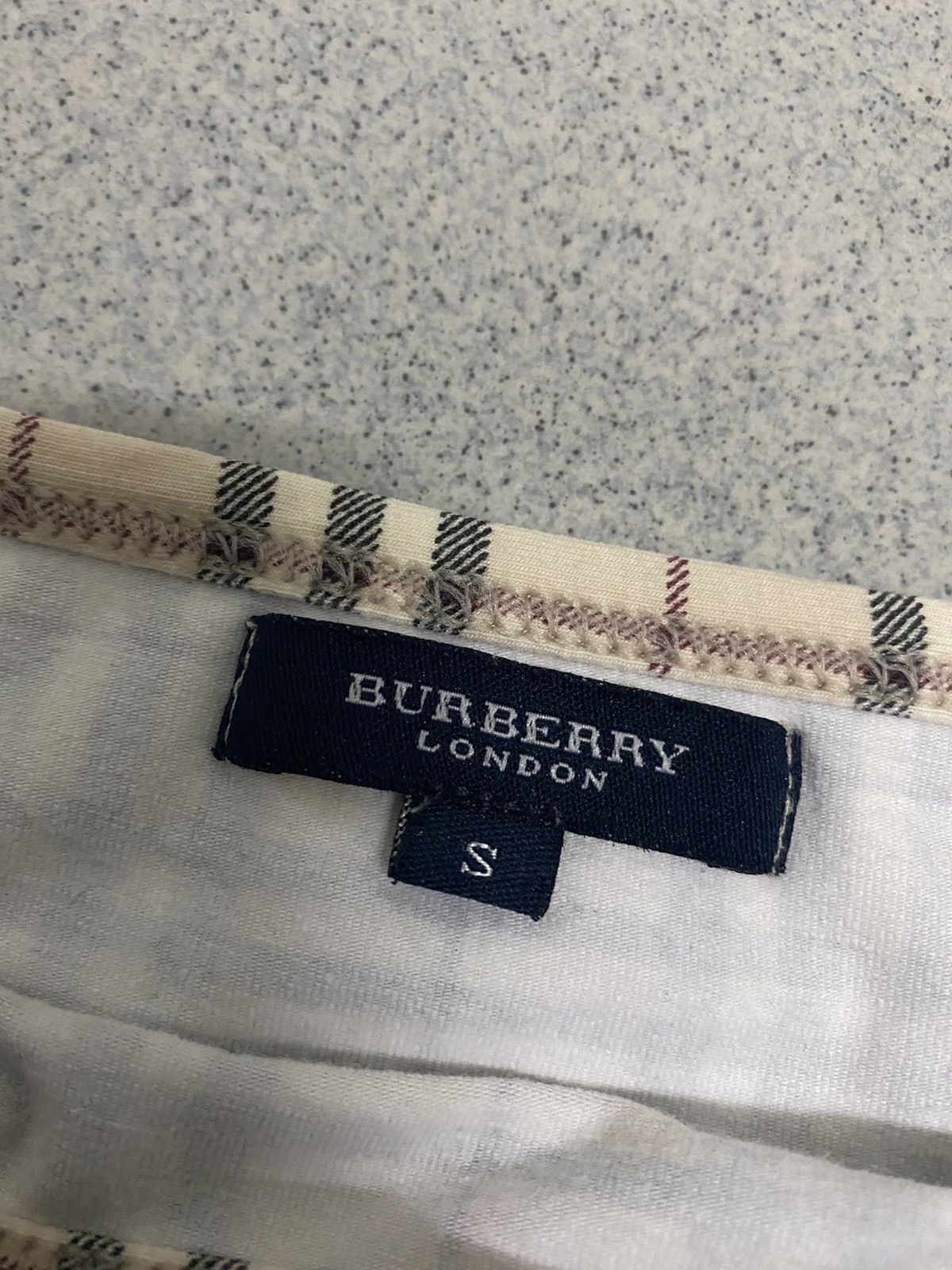 Burberry × Japanese Brand × Vintage Vintage Burberry Novacheck Crop Tops Size S / US 4 / IT 40 - 2 Thumbnail