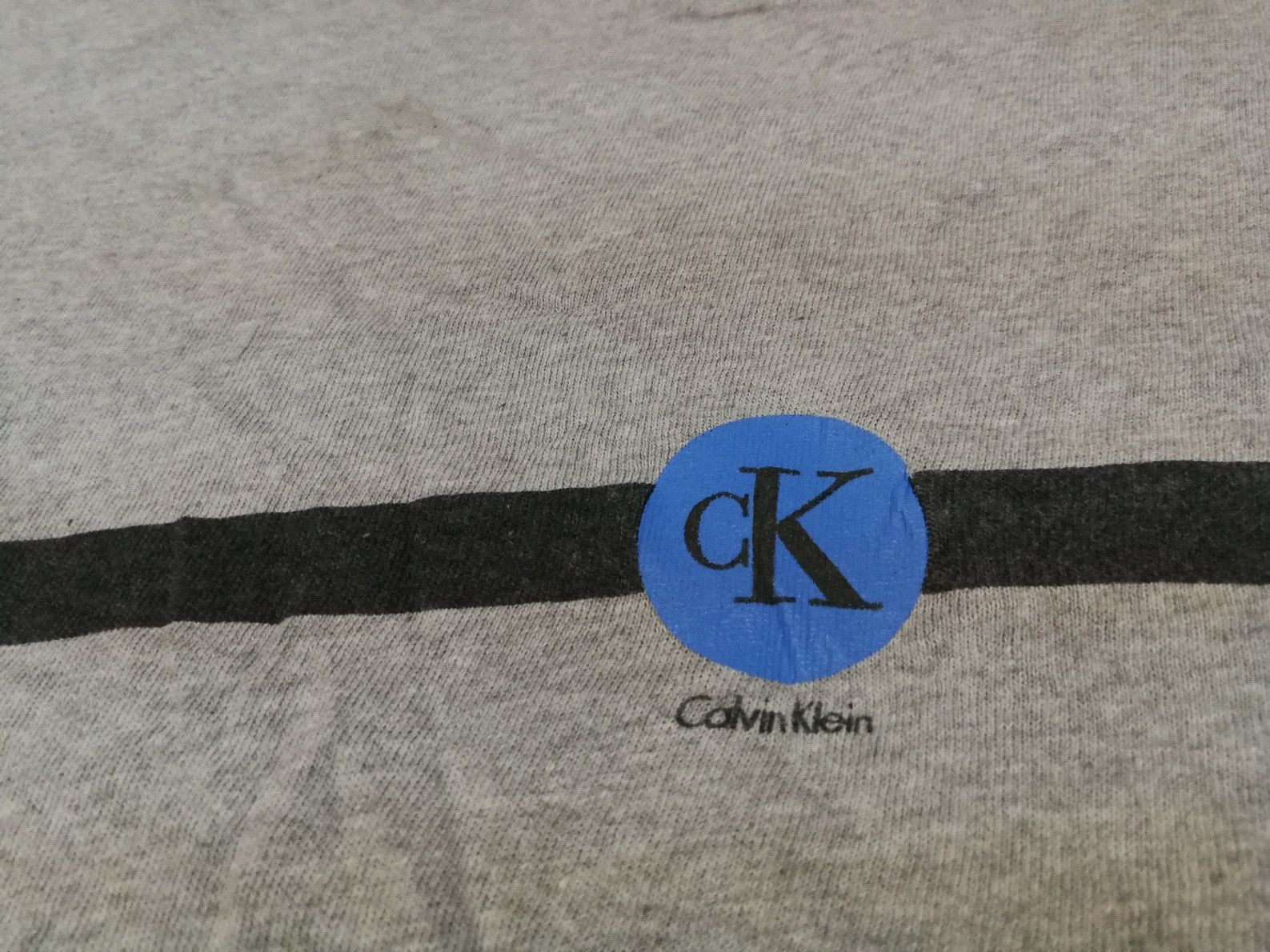 Calvin Klein VINTAGE 90s CK CALVIN KLEIN Tee Spell Out Size US M / EU 48-50 / 2 - 2 Thumbnail