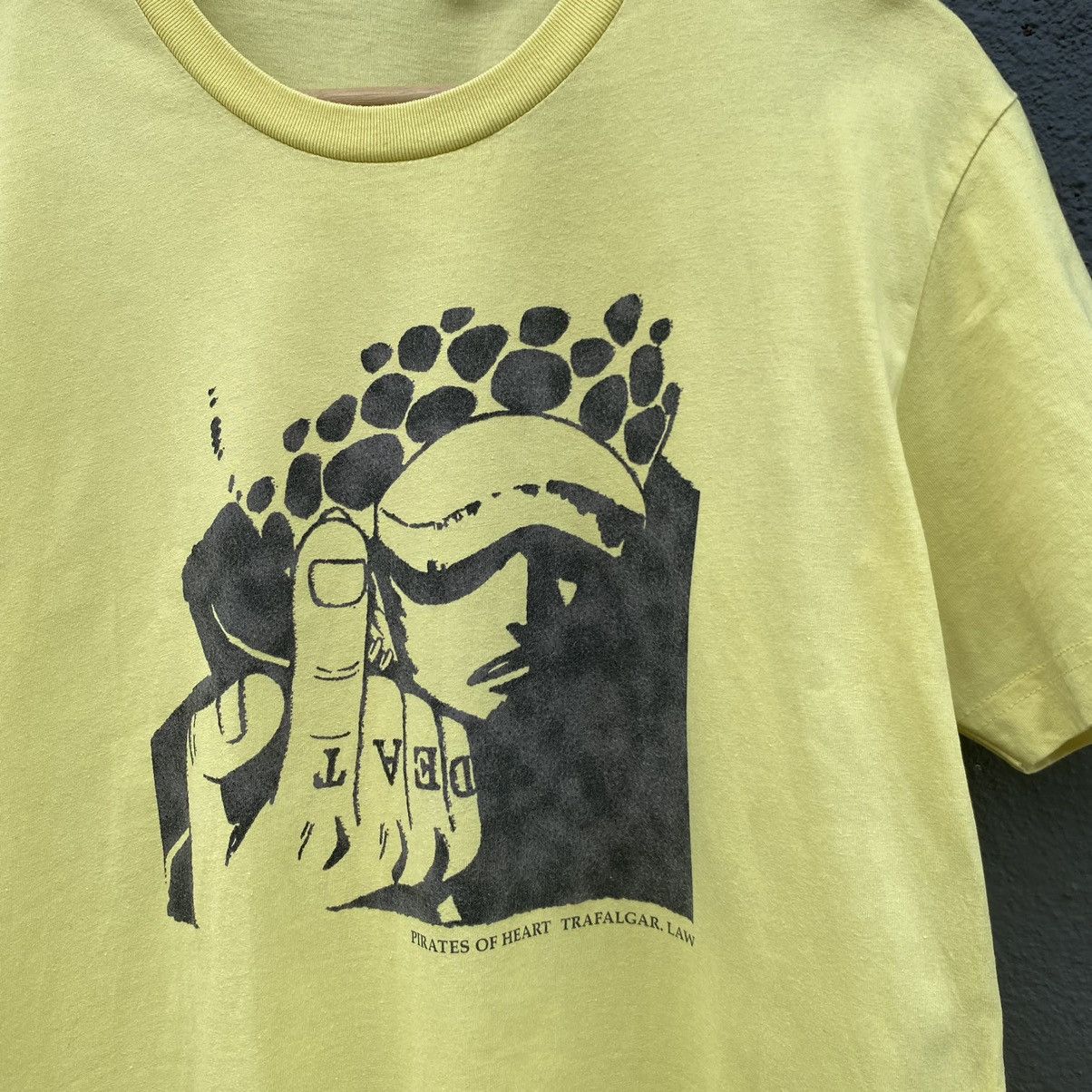 One Piece Trafagar Law Pirates Of Heart One Piece Character Anime Tee Size US M / EU 48-50 / 2 - 2 Thumbnail