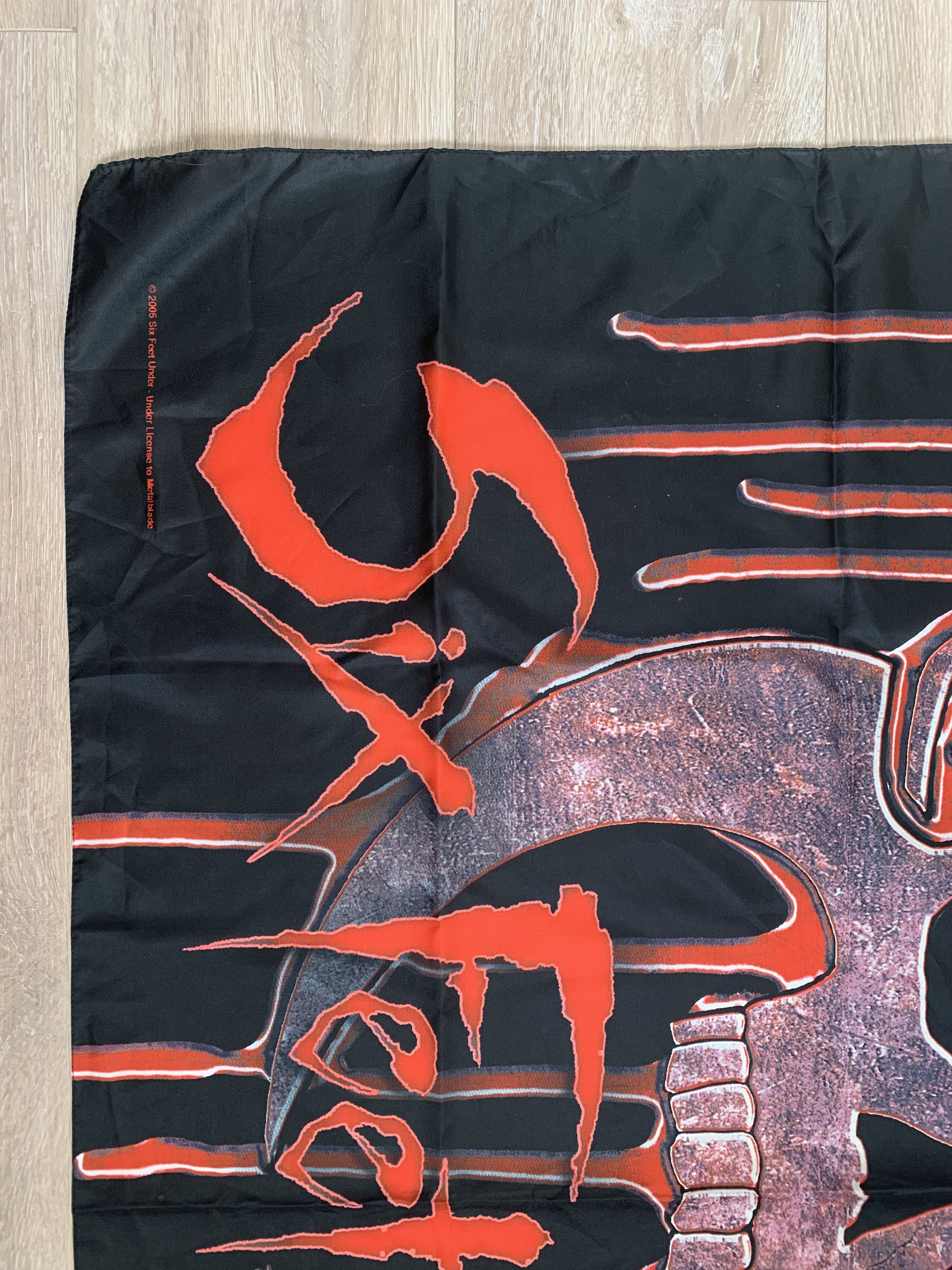 Band Tees Six feet Under 2006 big logo poster scarf Size ONE SIZE - 2 Thumbnail