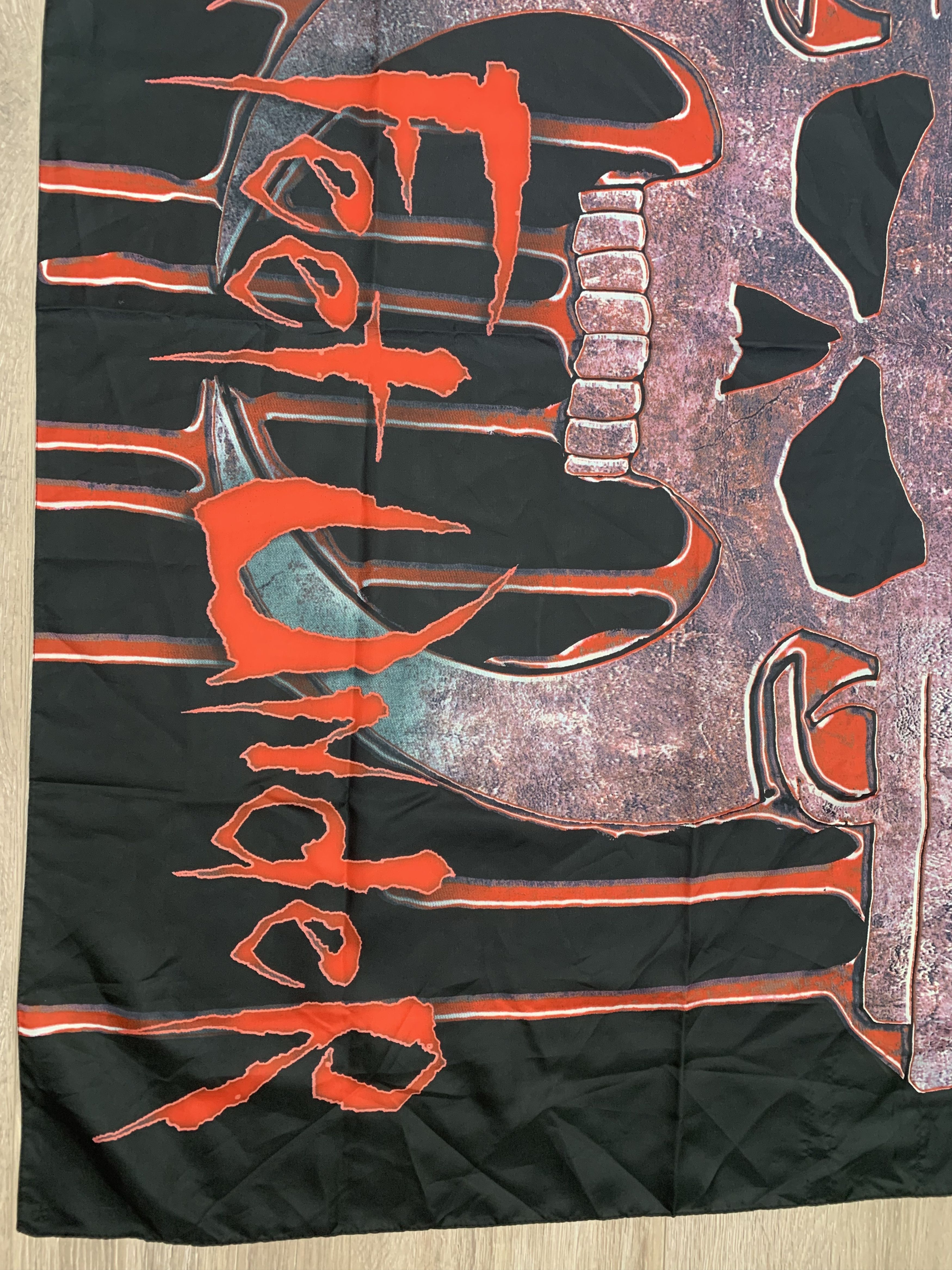 Band Tees Six feet Under 2006 big logo poster scarf Size ONE SIZE - 3 Thumbnail