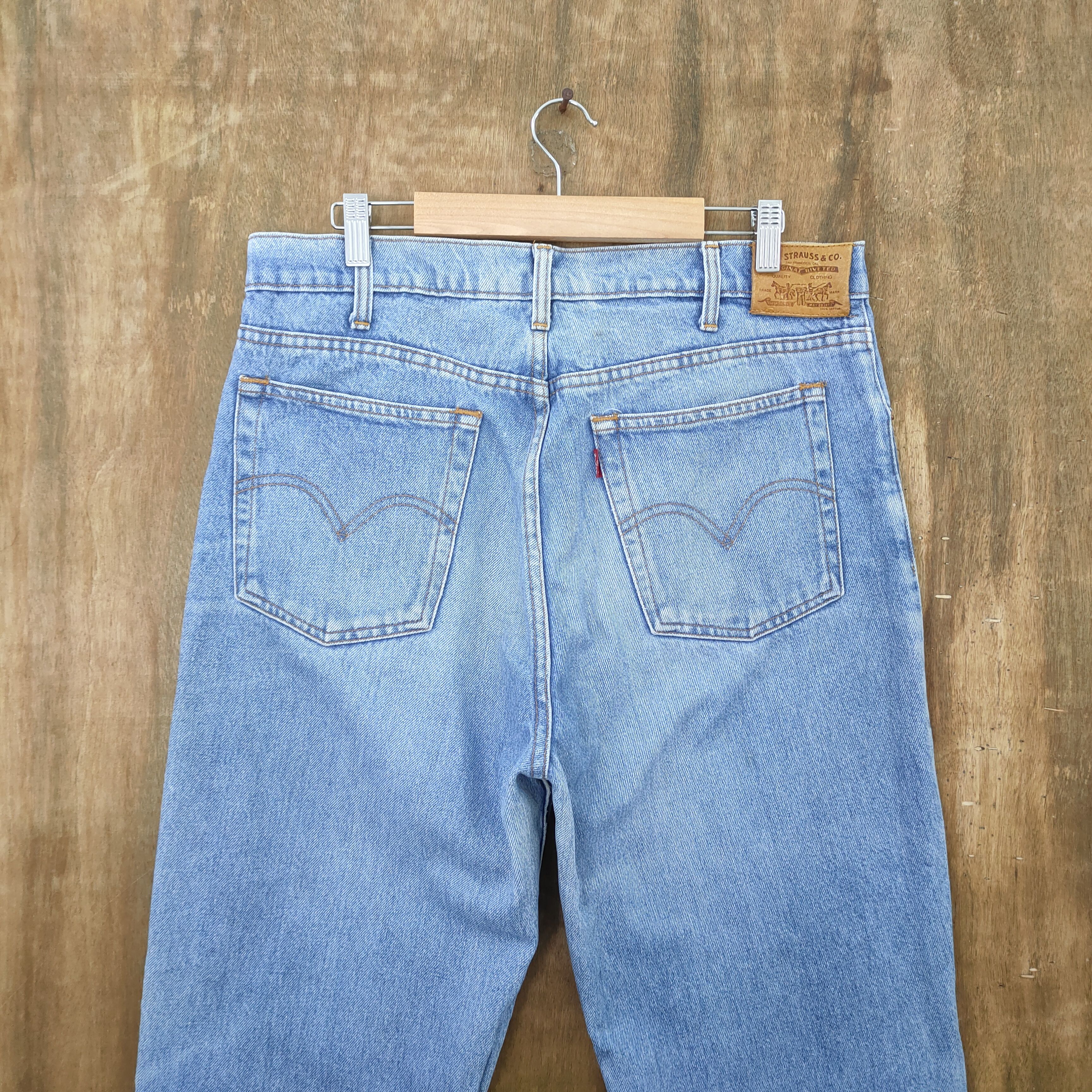Levi's Vintage Clothing VINTAGE LEVI'S FADED LIGHT WASH JEANS DENIM PANTS Size US 33 - 6 Thumbnail