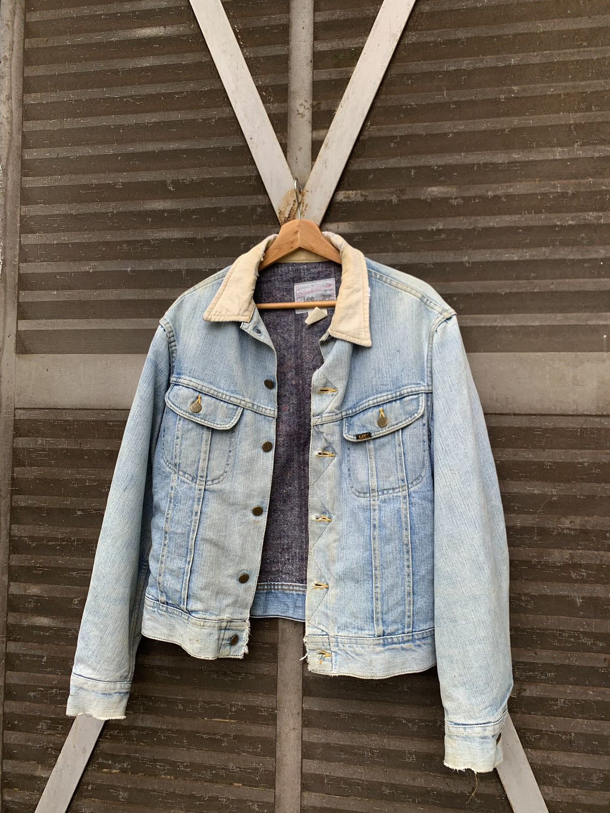 Lee × Vintage 👹Vintage LEE STORM RIDER DENIM TRUCKER JACKET Size US M / EU 48-50 / 2 - 4 Thumbnail