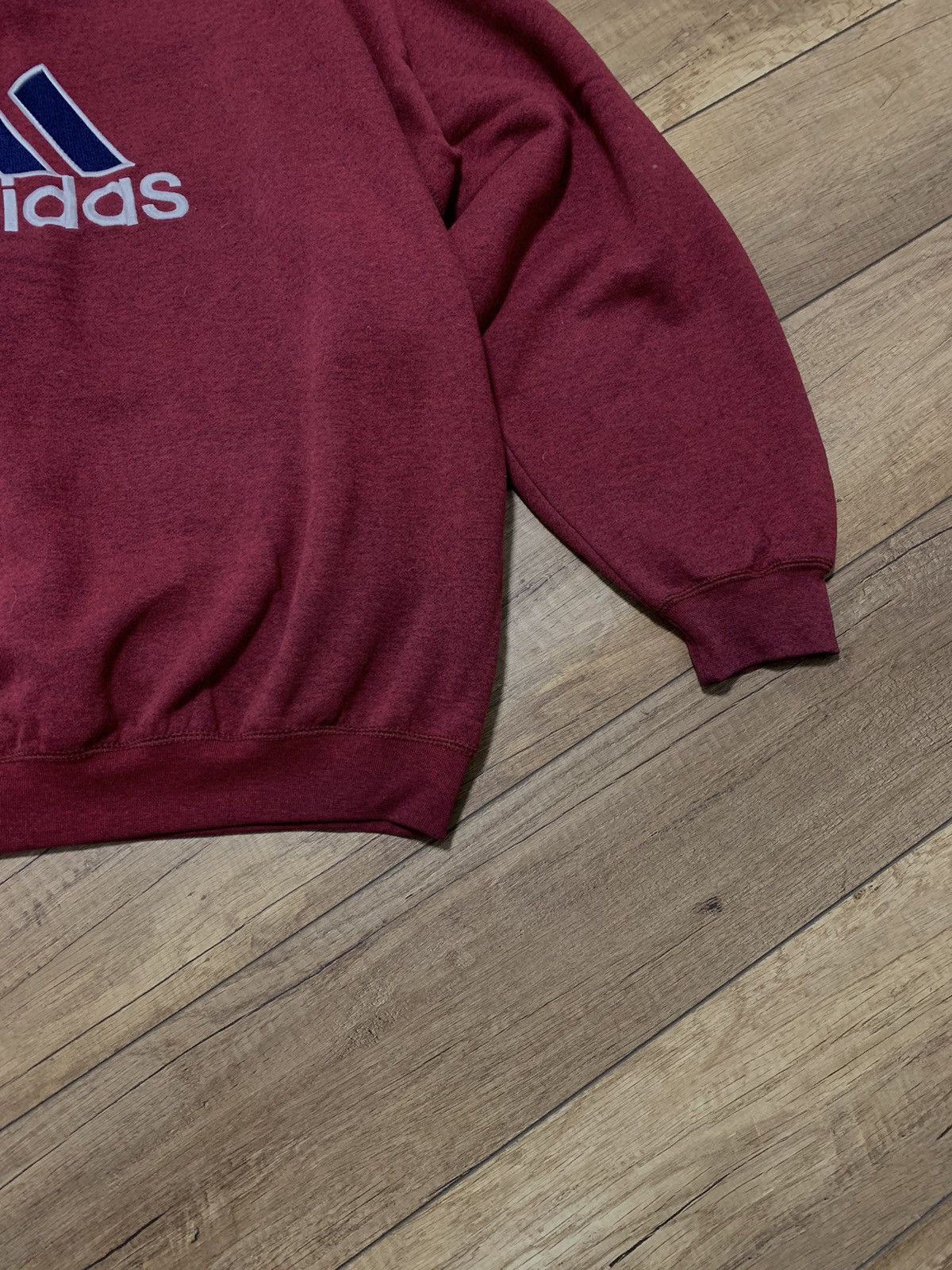 Adidas Vintage Adidas Big Logo Embroider Sweatshirt Baggy Oversiz Size US L / EU 52-54 / 3 - 7 Thumbnail