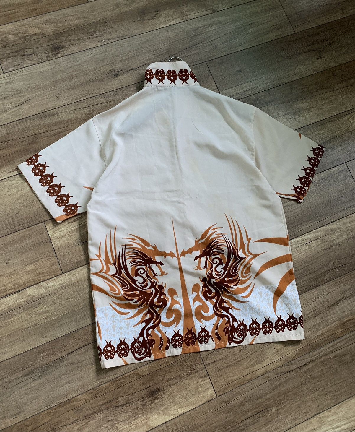 Vintage Vintage Triball Dragons Graphic Short Sleeve Shirt Hawaii Size US L / EU 52-54 / 3 - 3 Thumbnail