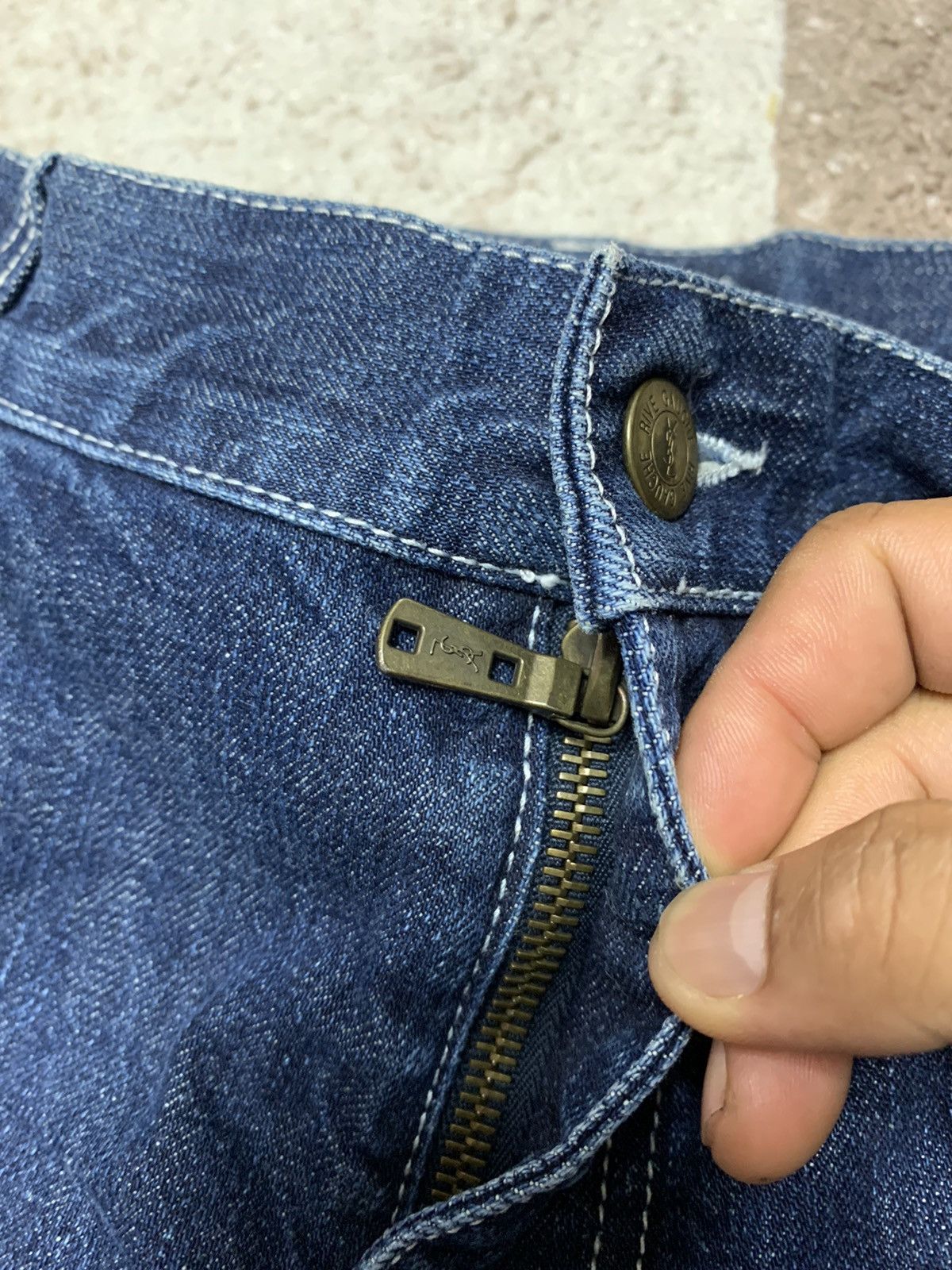 Designer × Yves Saint Laurent YVES SAINT LAURENT LOVE ME ITALIAN DESIGNER DENIM Size US 31 - 8 Thumbnail