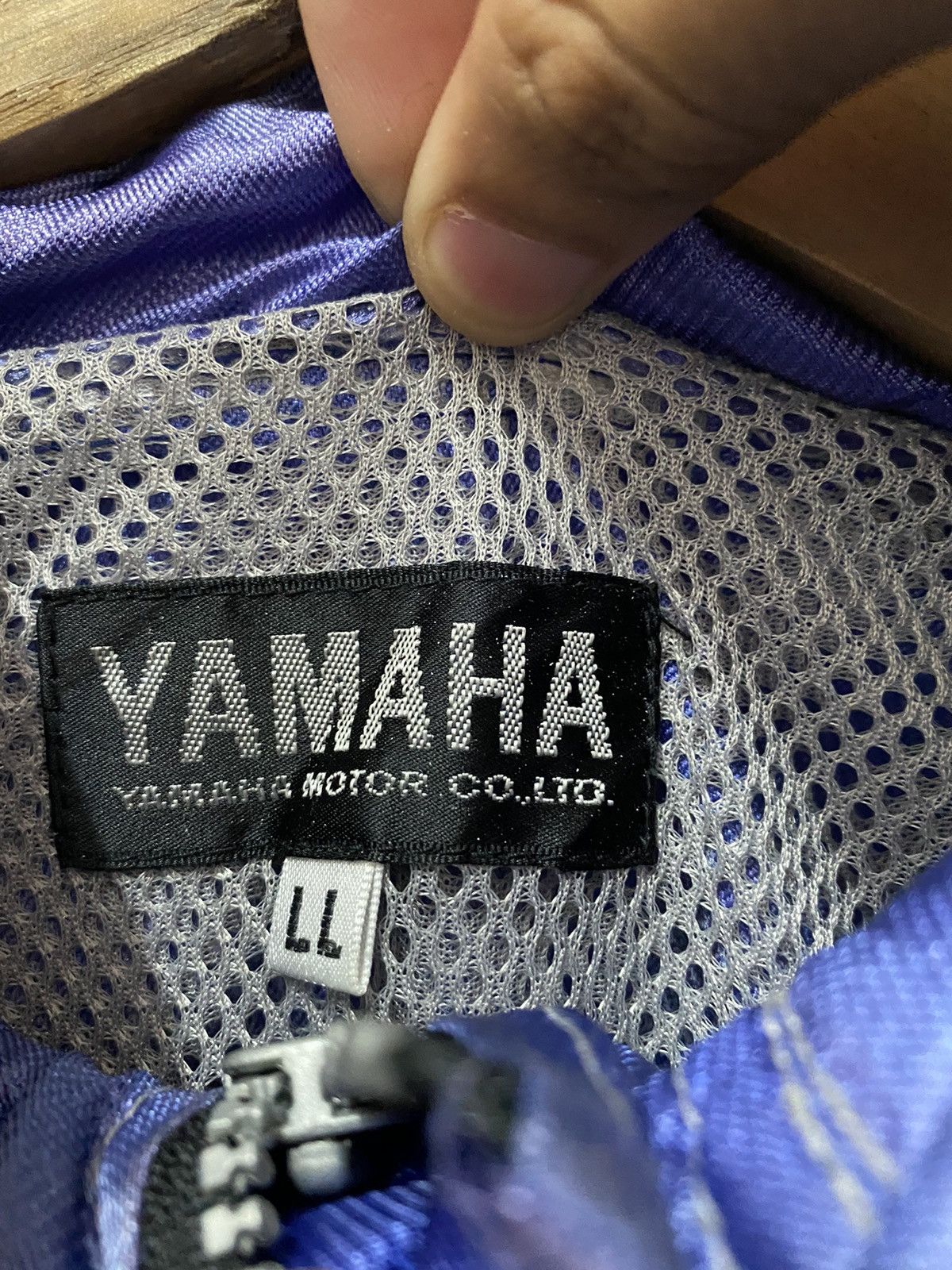 Yamaha 🔥Vintage Yamaha Racing Team Distressed Bomber Jacket Size US L / EU 52-54 / 3 - 9 Thumbnail