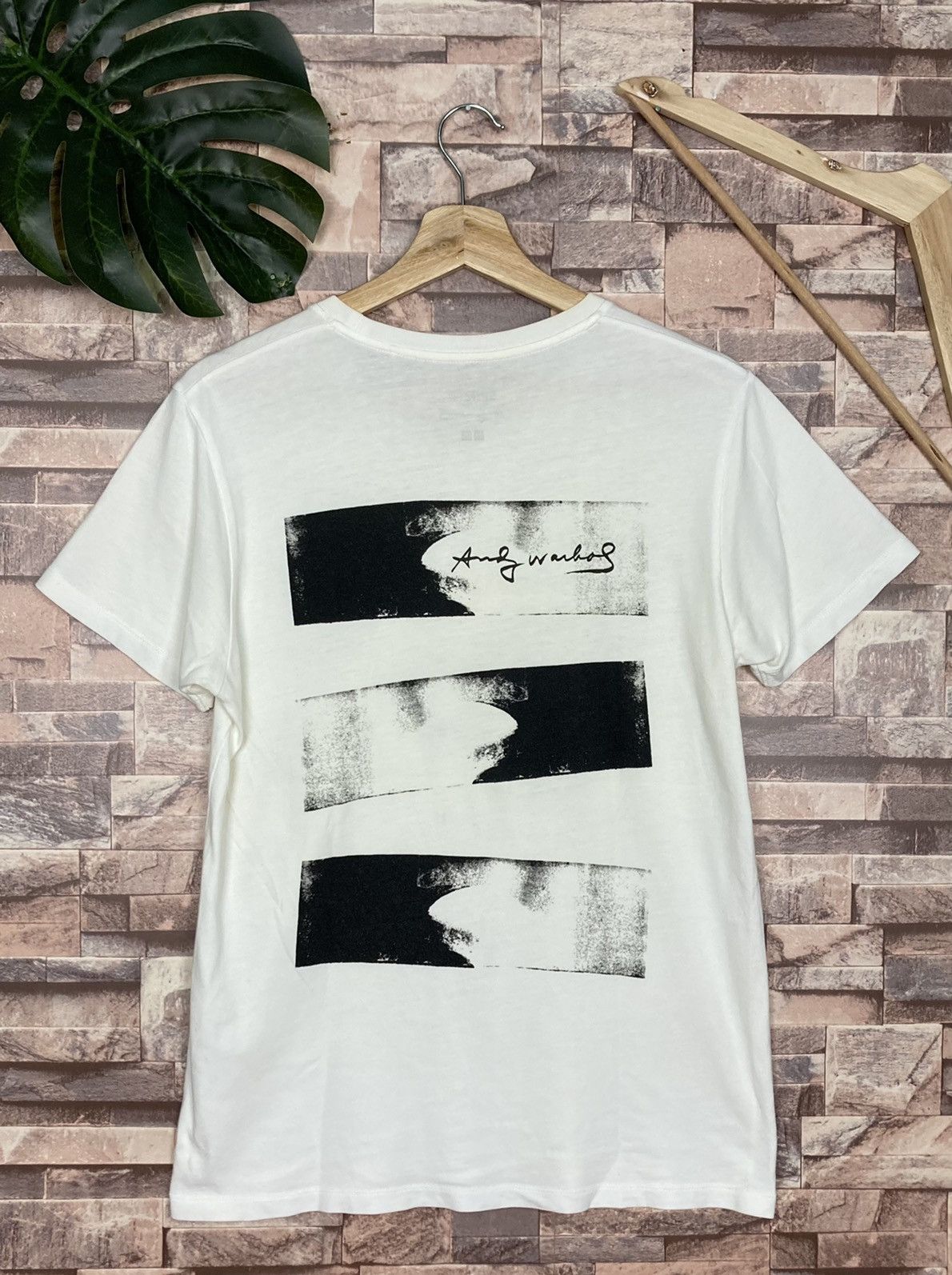Andy Warhol × Uniqlo Andy Warhol Skull Tee #29-4 Size US M / EU 48-50 / 2 - 2 Thumbnail